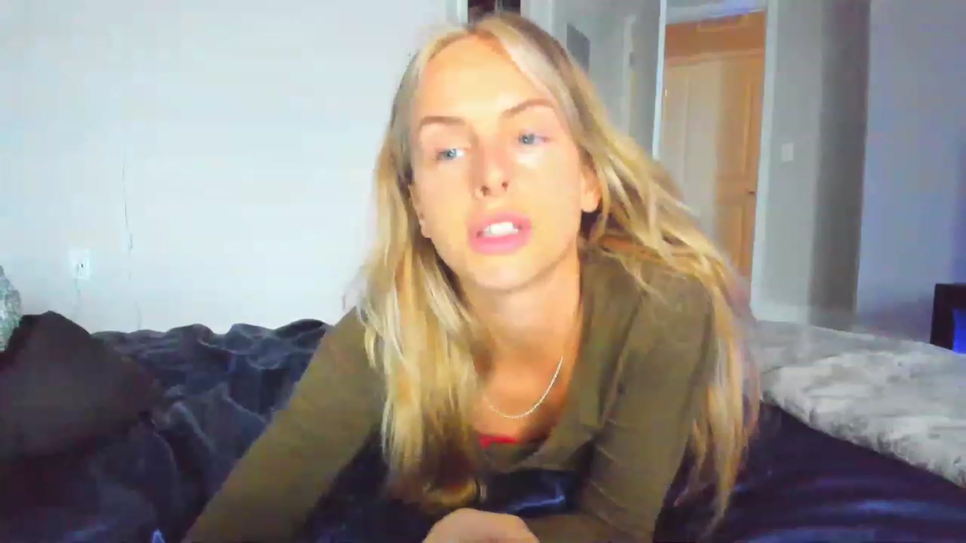 Gallery image thumbnail from Tati_Rae's myfreecams stream on, 01/19/2023, 21:34 image 9 of 20
