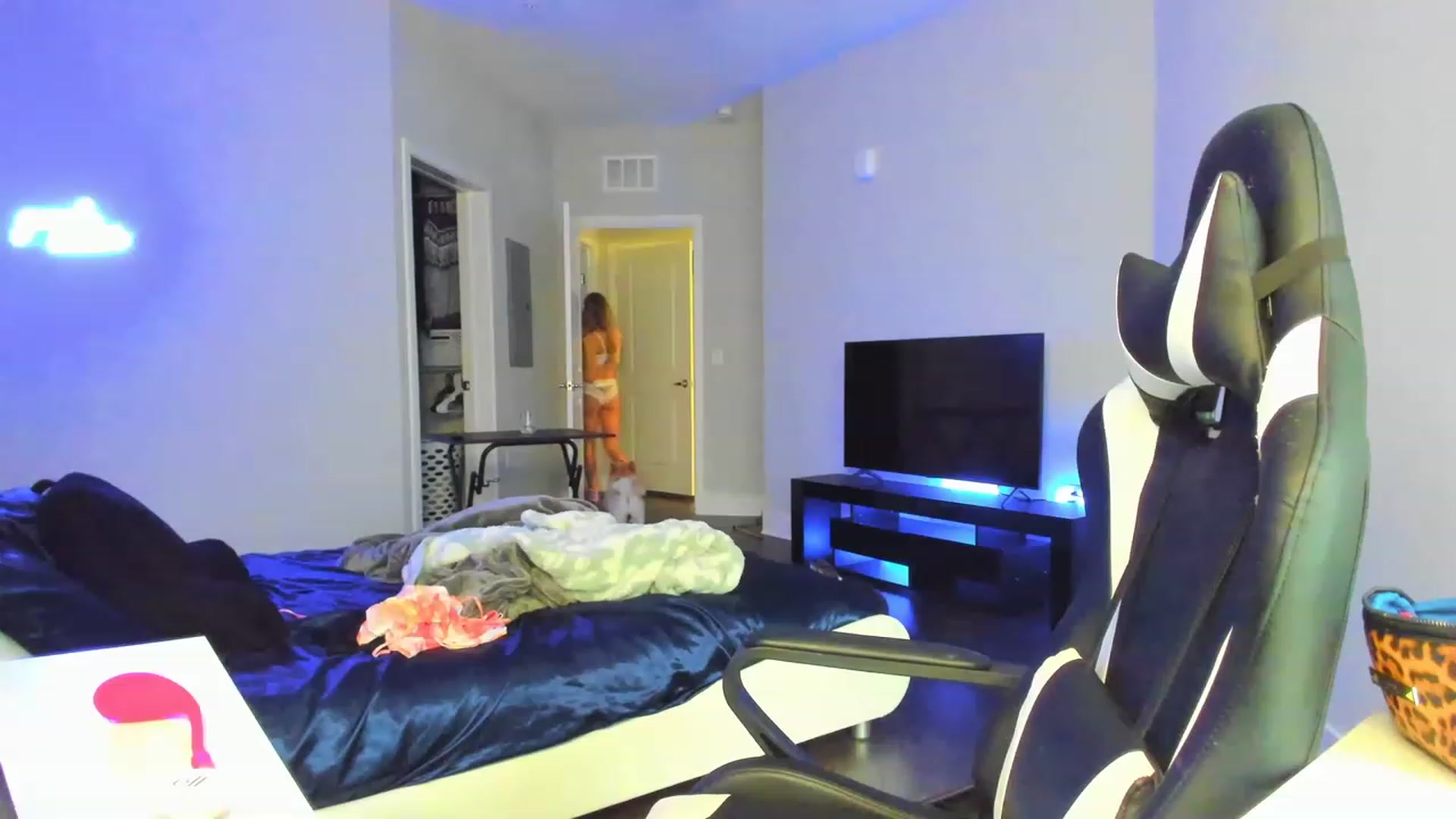 Gallery image thumbnail from Tati_Rae's myfreecams stream on, 01/21/2023, 18:39 image 11 of 20
