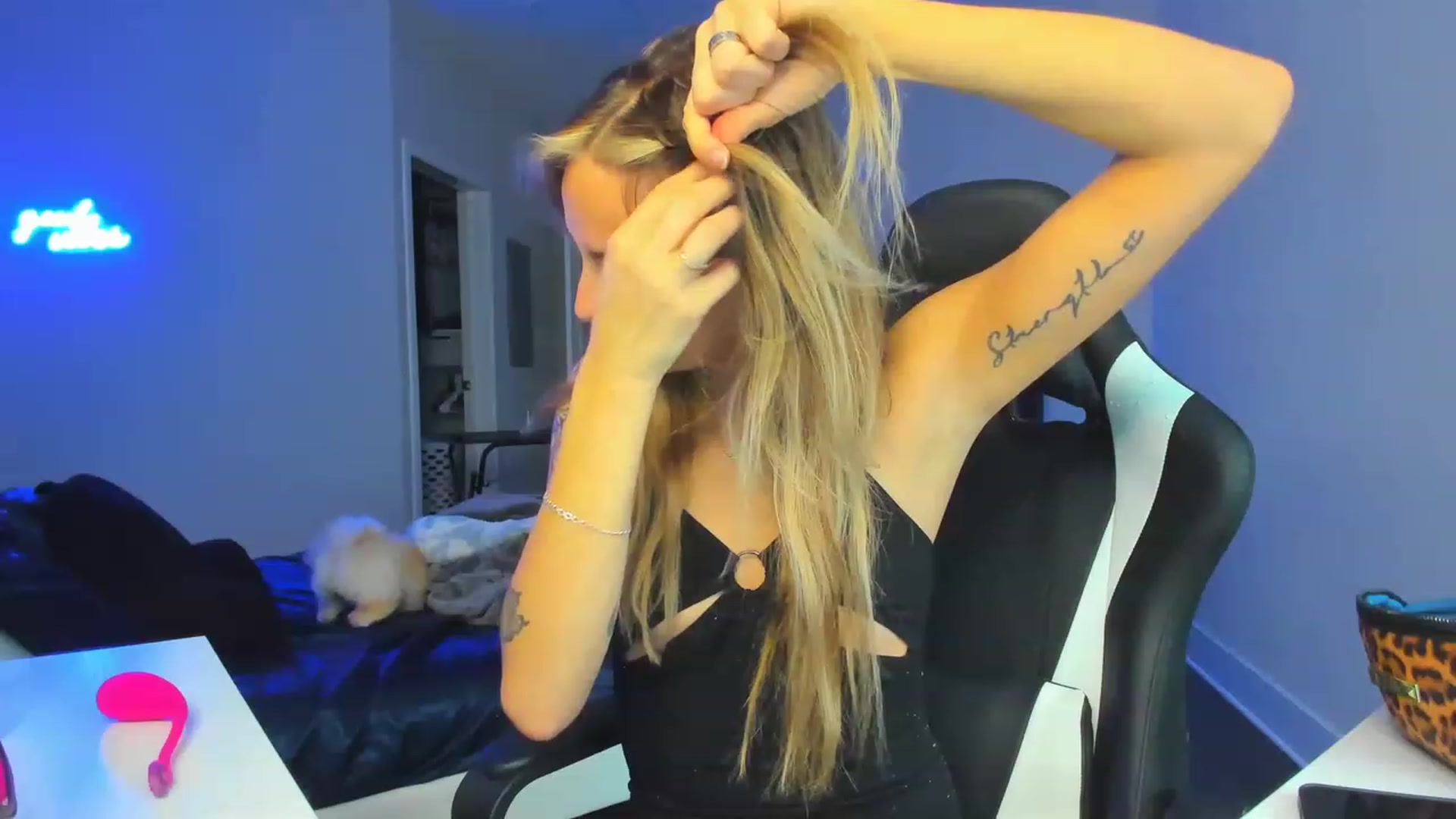 Gallery image thumbnail from Tati_Rae's myfreecams stream on, 01/21/2023, 18:39 image 3 of 20