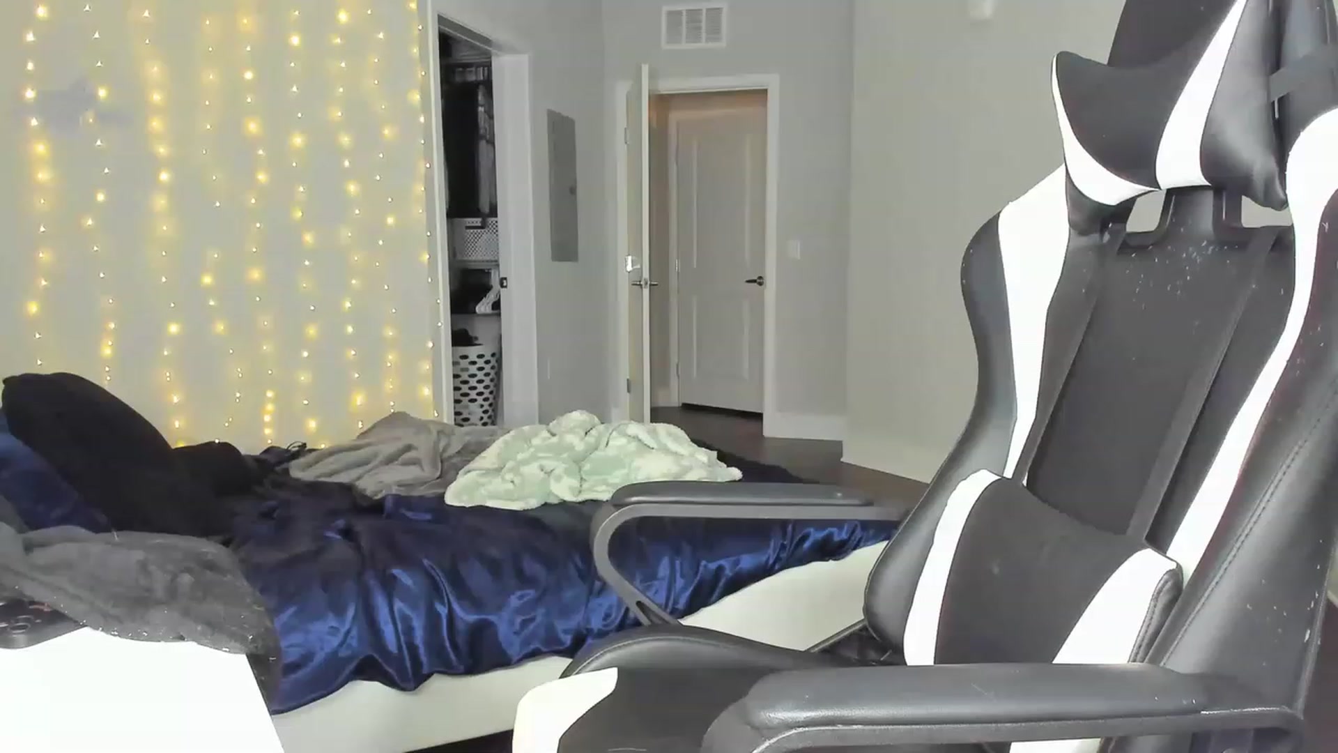 Gallery image thumbnail from Tati_Rae's myfreecams stream on, 01/29/2023, 02:31 image 20 of 20