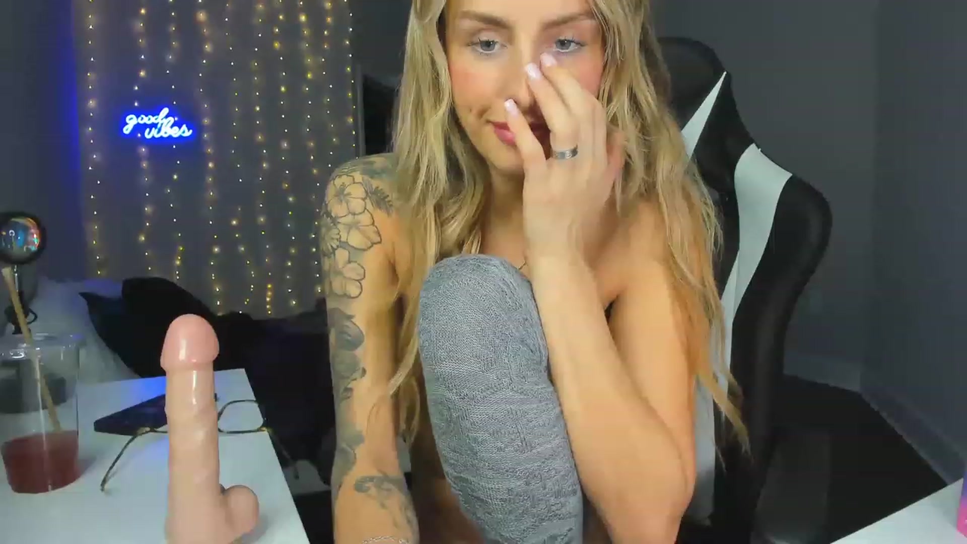 Gallery image thumbnail from Tati_Rae's myfreecams stream on, 01/29/2023, 06:07 image 15 of 20