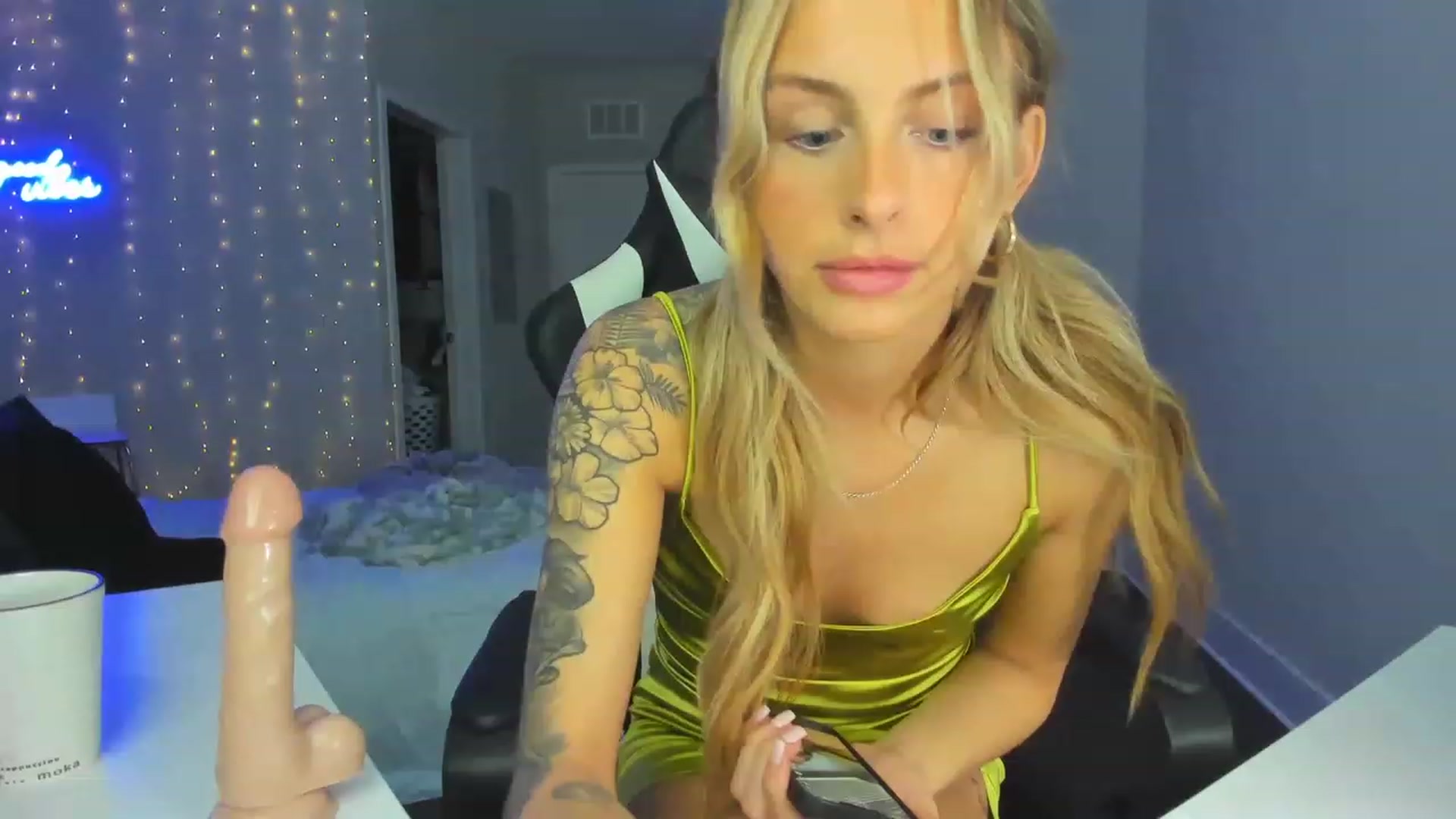 Gallery image thumbnail from Tati_Rae's myfreecams stream on, 02/04/2023, 21:24 image 20 of 20