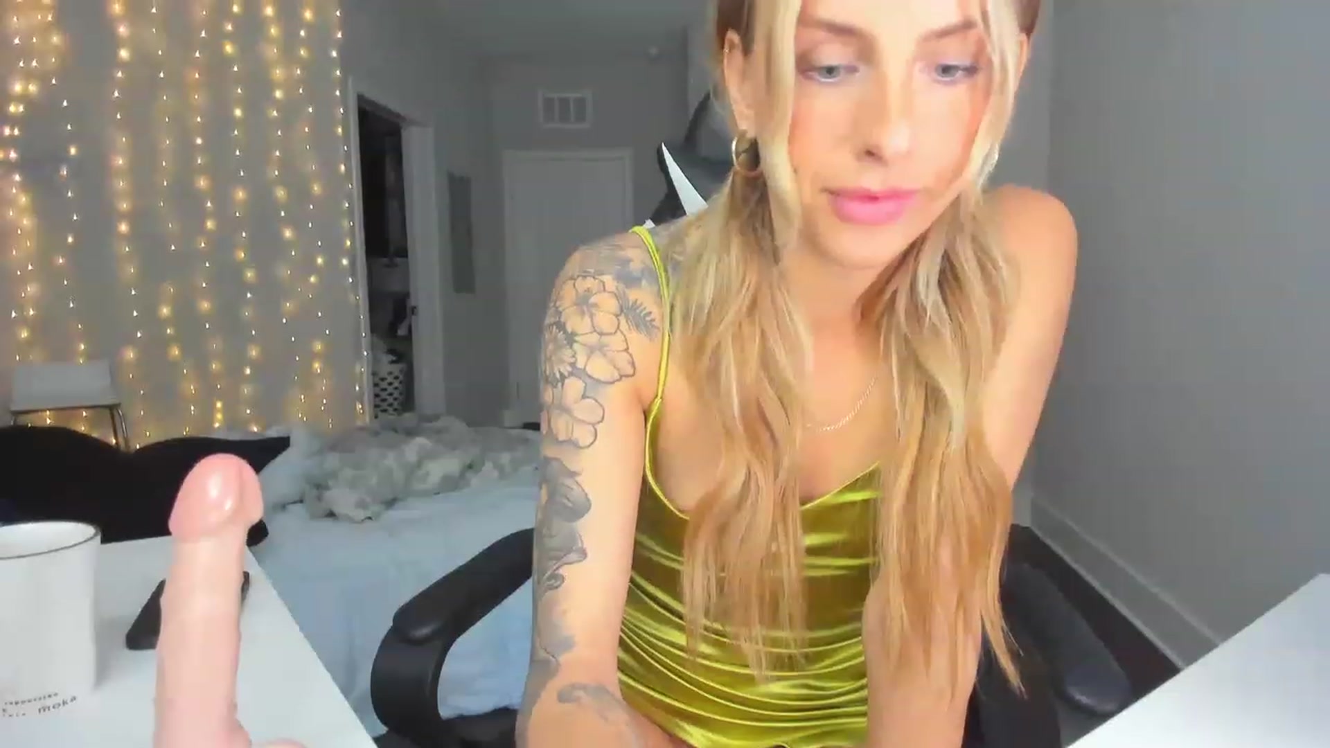 Gallery image thumbnail from Tati_Rae's myfreecams stream on, 02/04/2023, 22:25 image 12 of 20