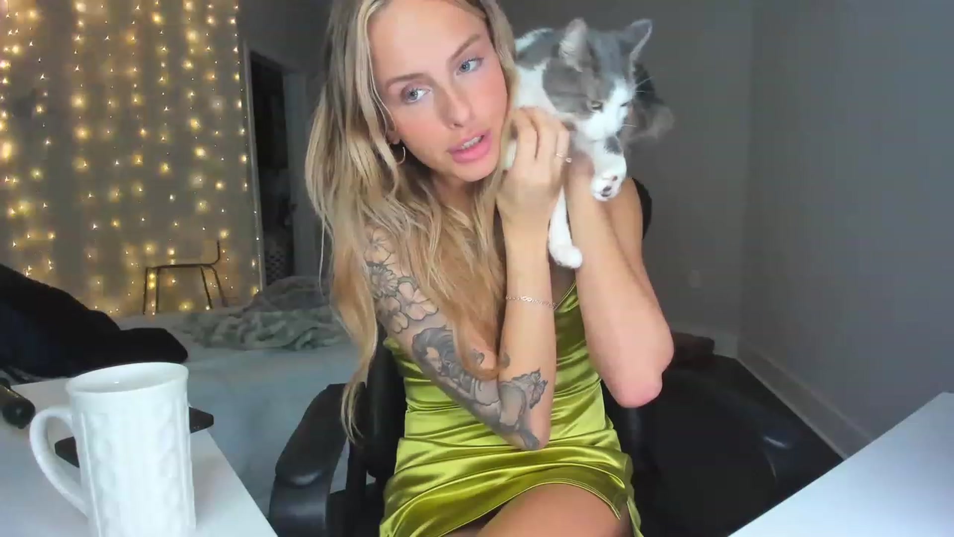 Gallery image thumbnail from Tati_Rae's myfreecams stream on, 02/04/2023, 23:57 image 12 of 20