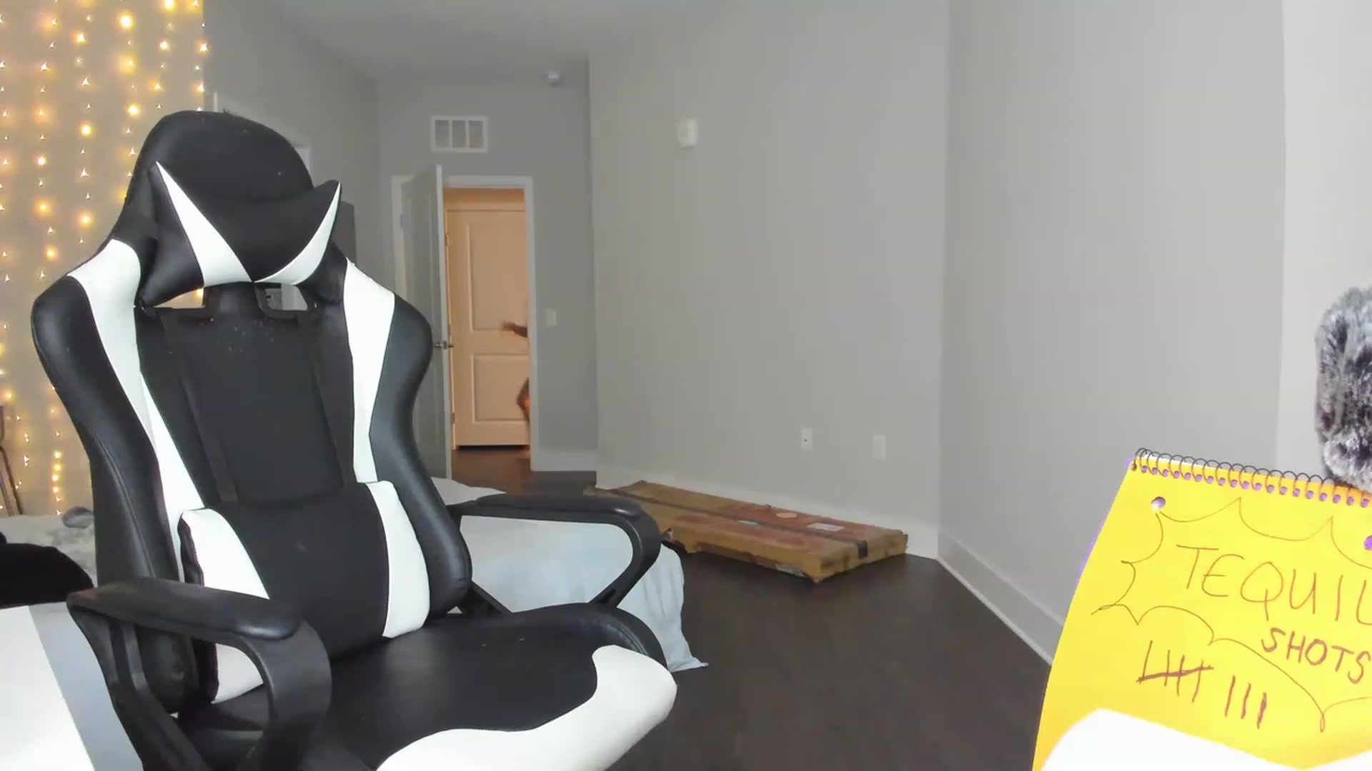 Gallery image thumbnail from Tati_Rae's myfreecams stream on, 02/05/2023, 06:12 image 16 of 20
