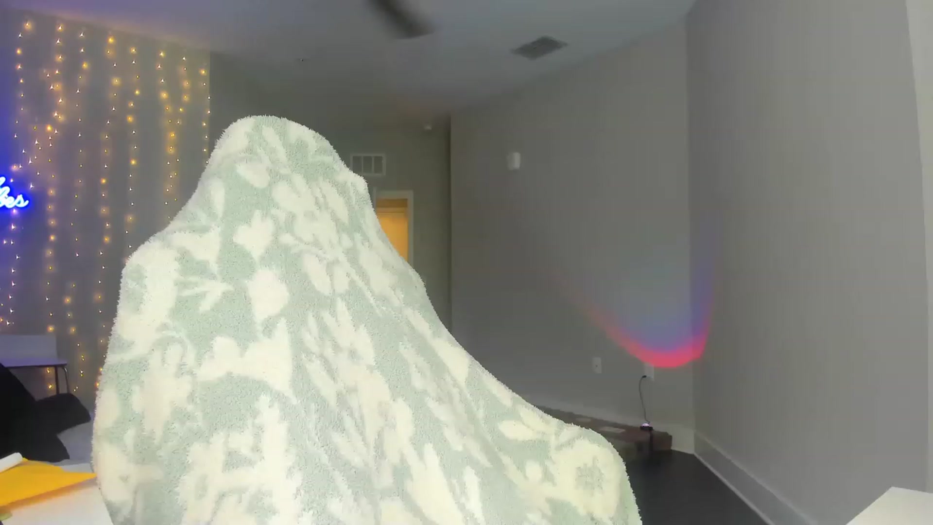 Gallery image thumbnail from Tati_Rae's myfreecams stream on, 02/14/2023, 19:57 image 10 of 20