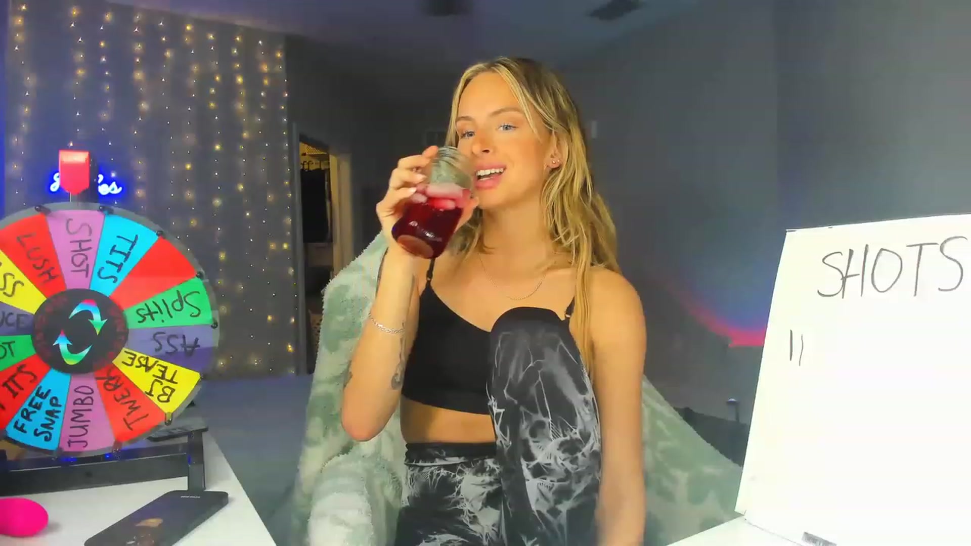 Gallery image thumbnail from Tati_Rae's myfreecams stream on, 02/19/2023, 01:52 image 20 of 20