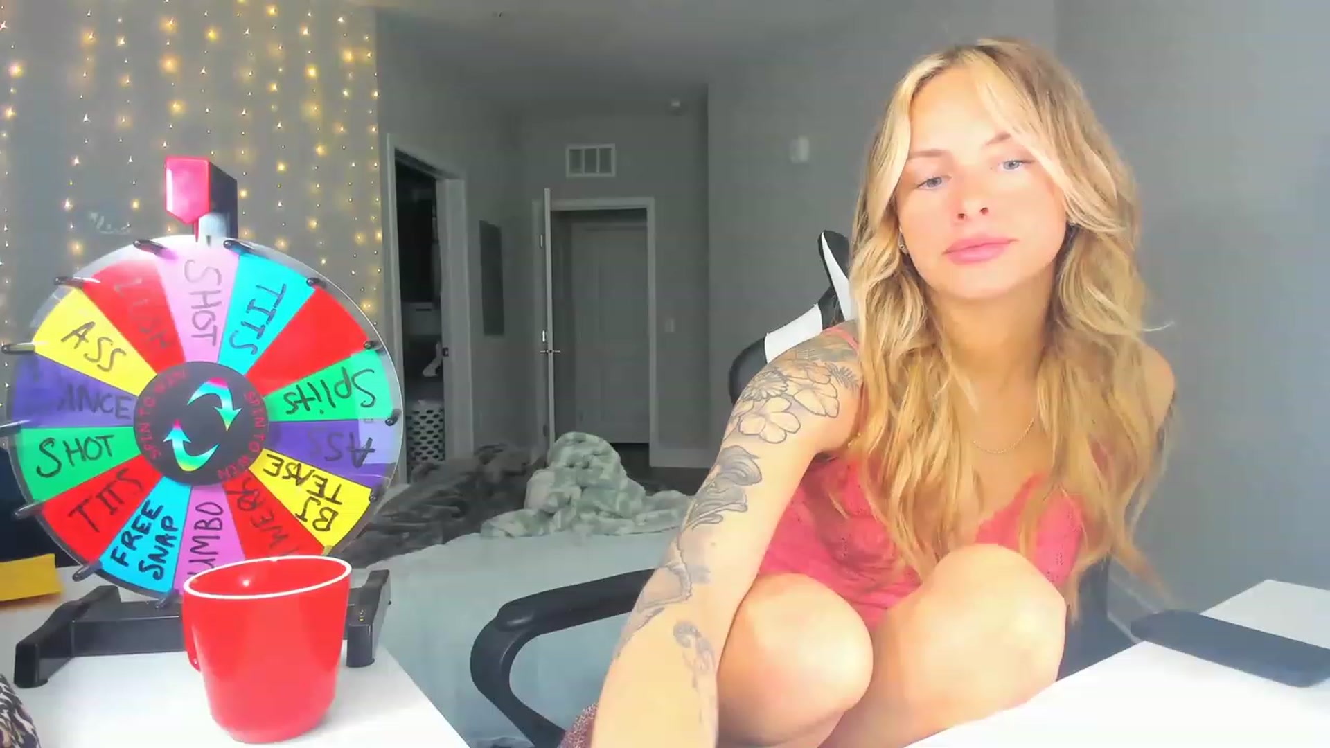 Gallery image thumbnail from Tati_Rae's myfreecams stream on, 02/22/2023, 18:56 image 5 of 20