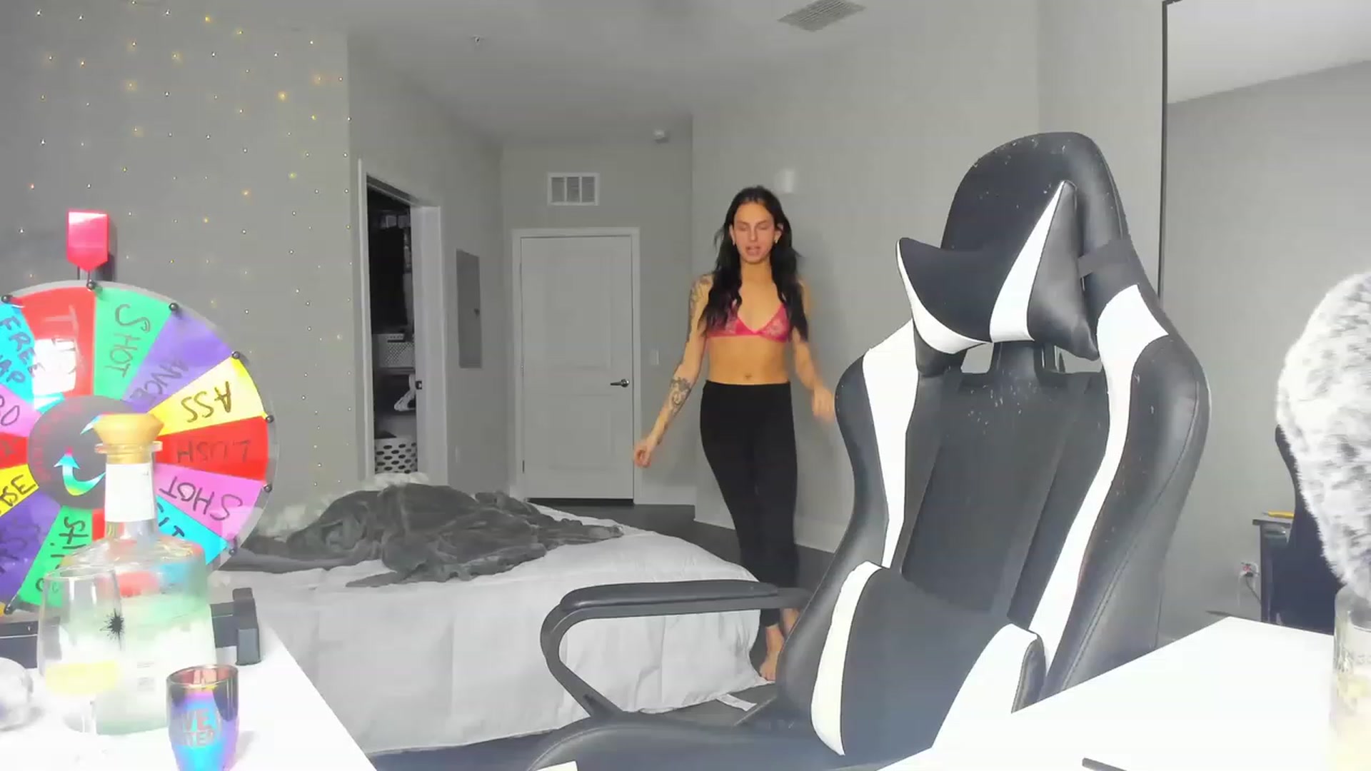 Gallery image thumbnail from Tati_Rae's myfreecams stream on, 02/26/2023, 08:08 image 5 of 20