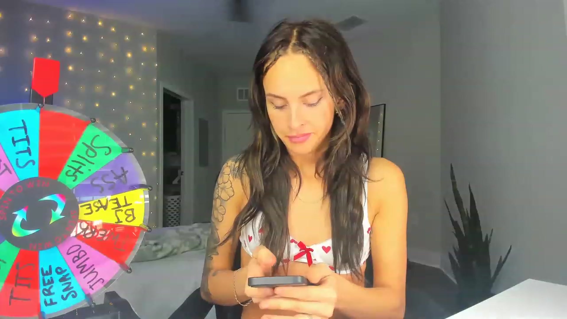 Gallery image thumbnail from Tati_Rae's myfreecams stream on, 03/02/2023, 18:54 image 4 of 20