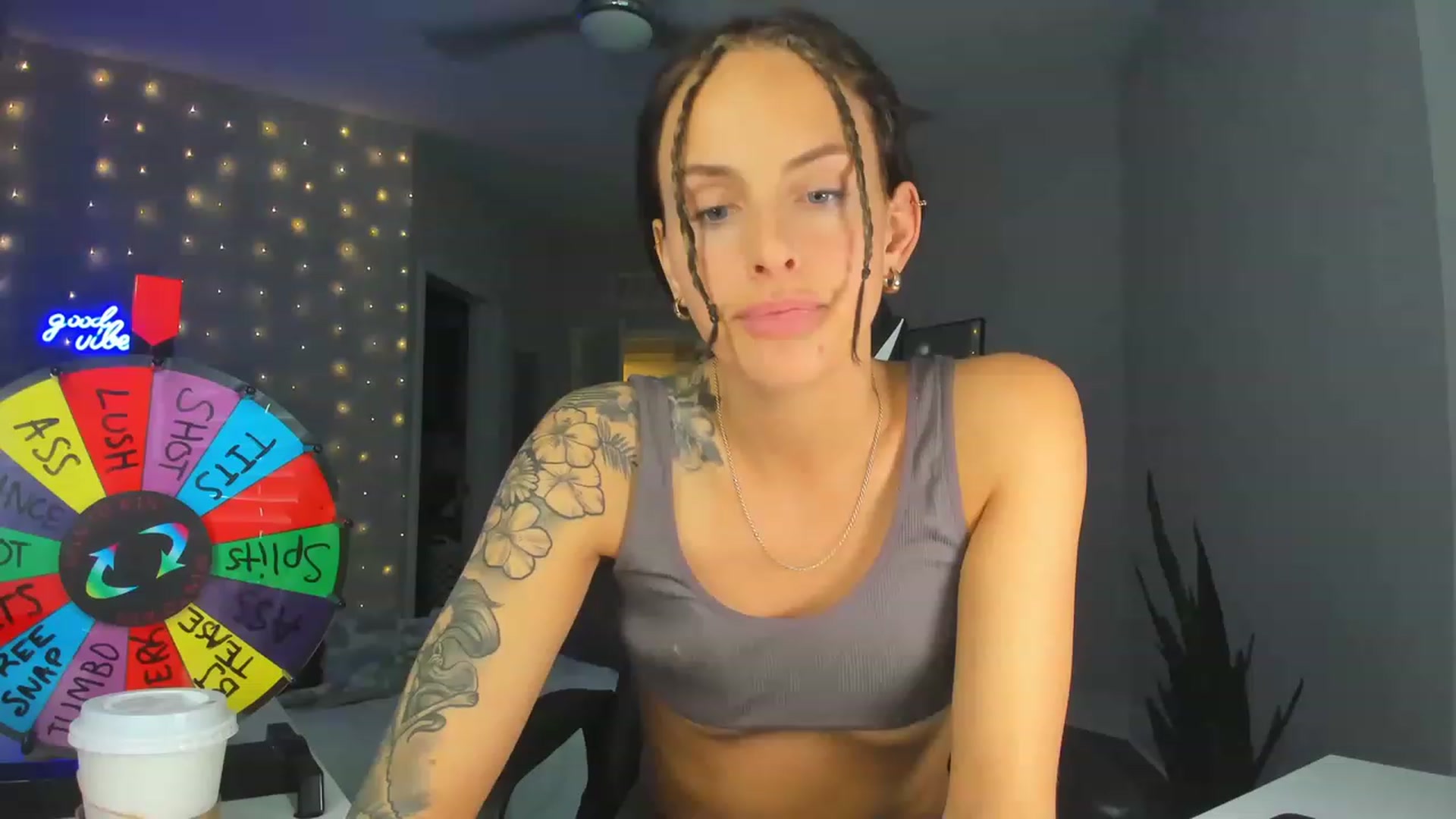 Gallery image thumbnail from Tati_Rae's myfreecams stream on, 03/03/2023, 18:43 image 12 of 20