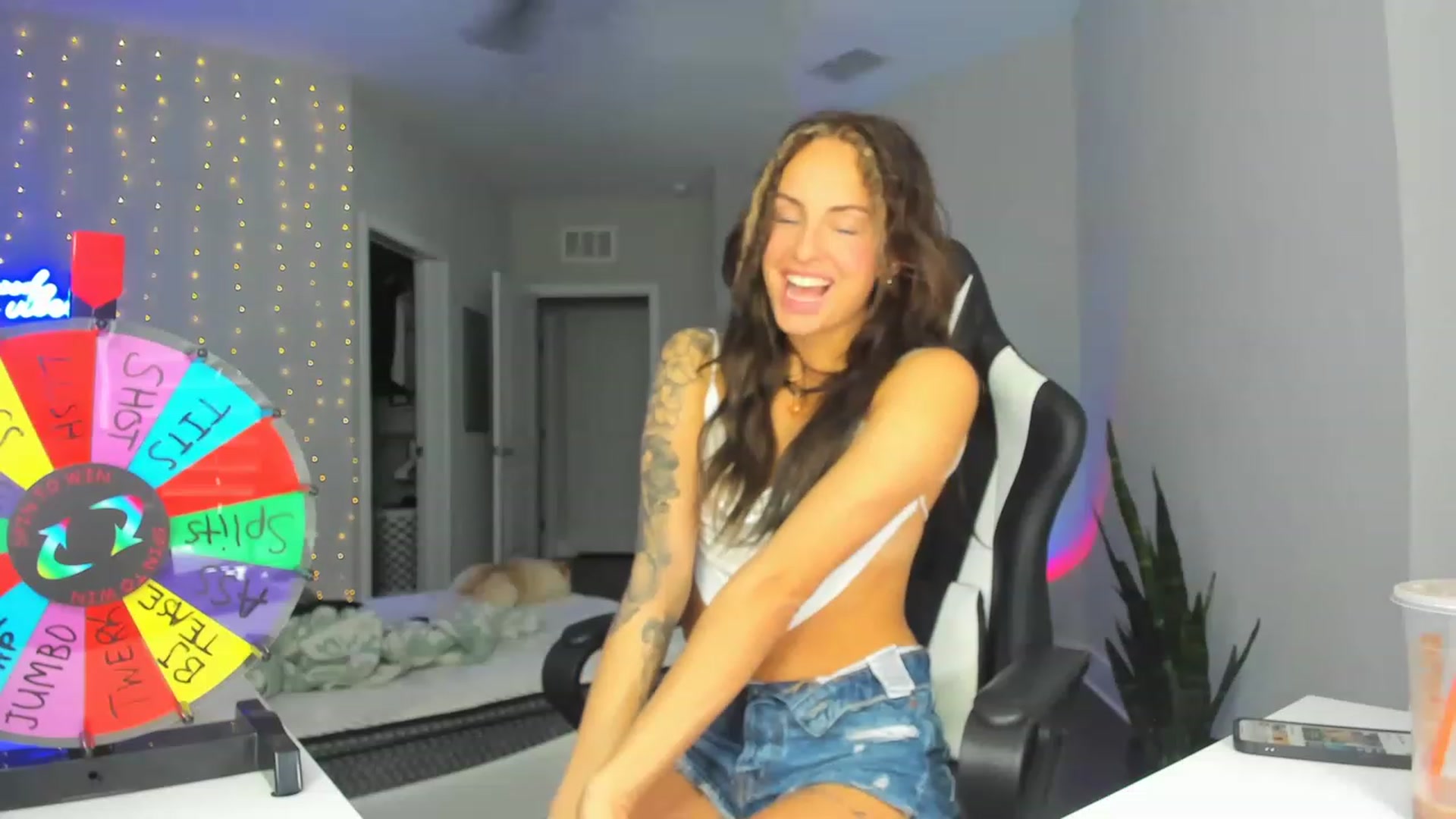 Gallery image thumbnail from Tati_Rae's myfreecams stream on, 03/05/2023, 16:48 image 8 of 20