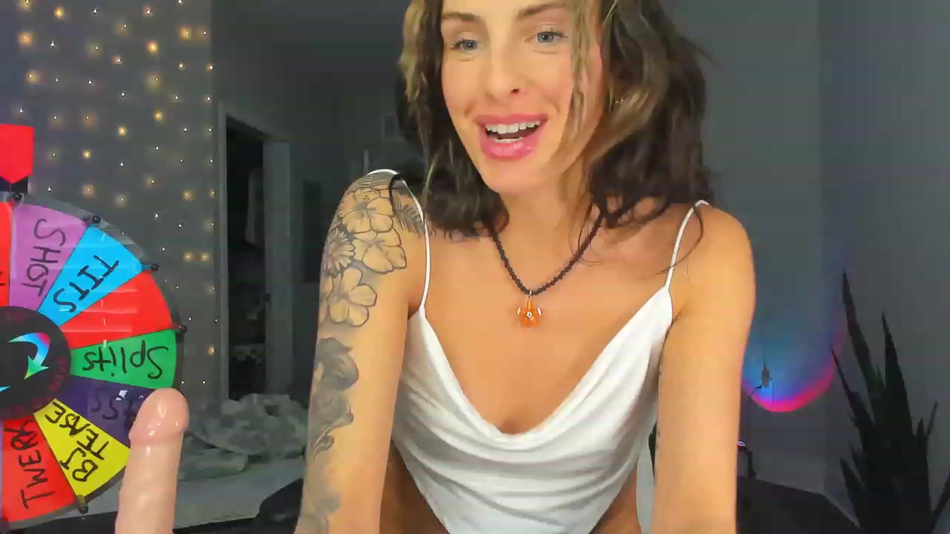 Gallery image thumbnail from Tati_Rae's myfreecams stream on, 03/05/2023, 20:09 image 3 of 20