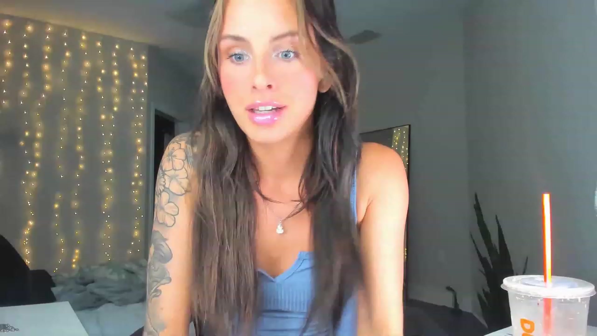 Gallery image thumbnail from Tati_Rae's myfreecams stream on, 03/12/2023, 24:00 image 17 of 20