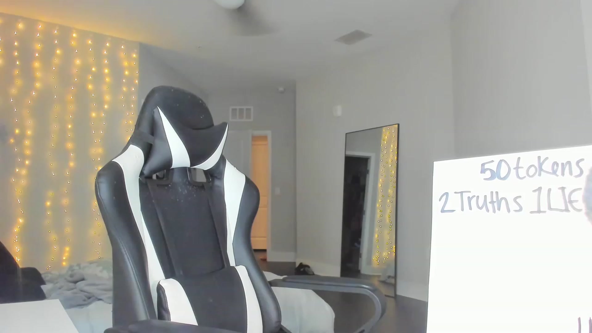 Gallery image thumbnail from Tati_Rae's myfreecams stream on, 03/12/2023, 24:00 image 13 of 20