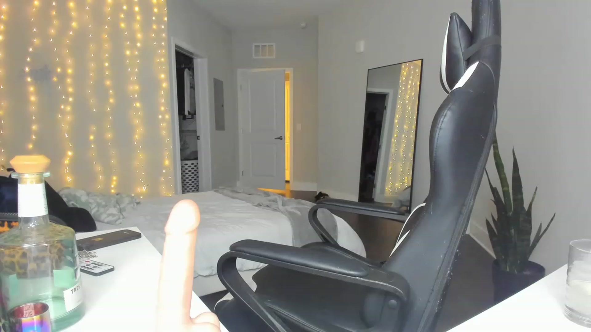 Gallery image thumbnail from Tati_Rae's myfreecams stream on, 03/12/2023, 06:37 image 2 of 20
