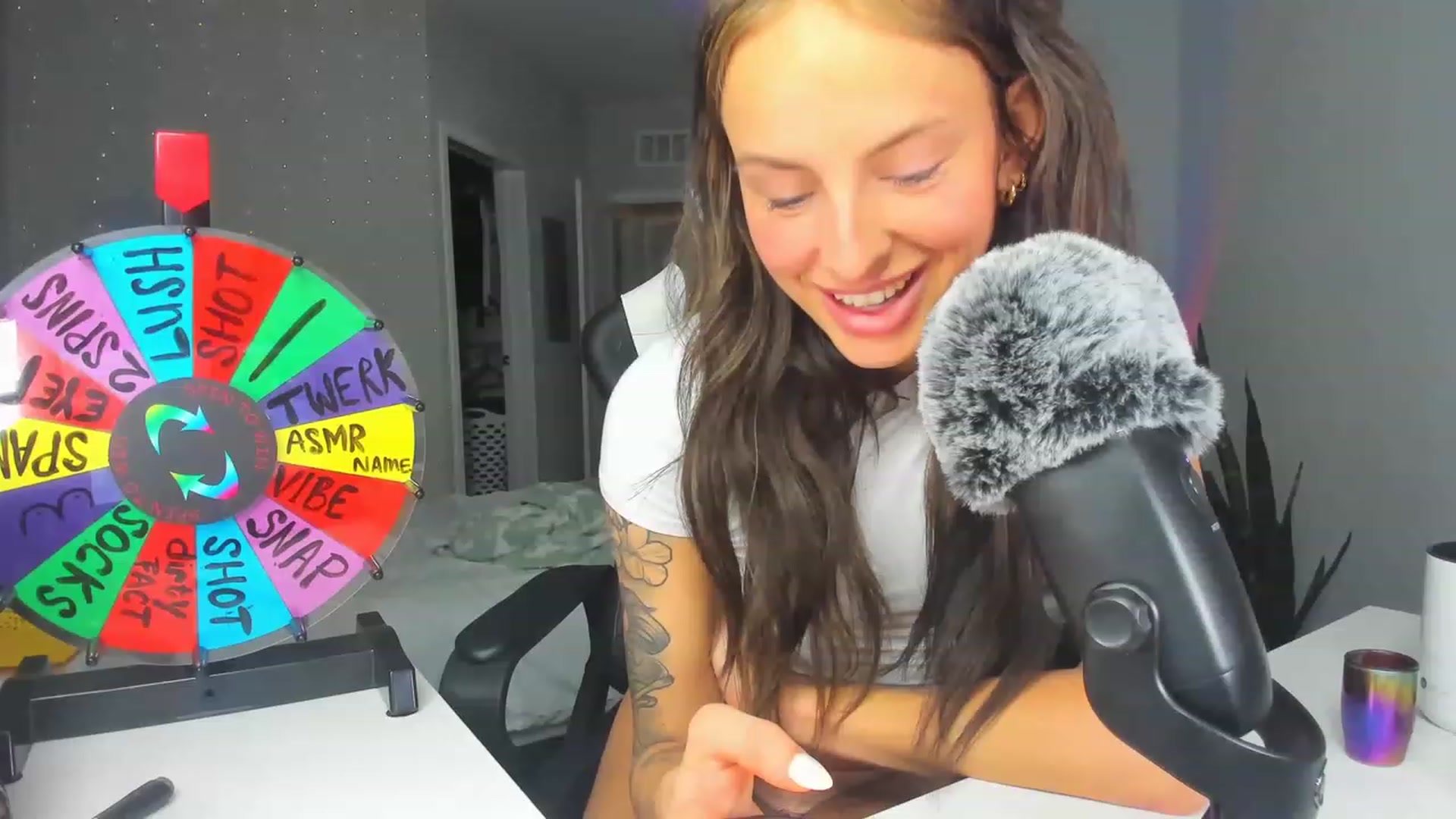 Gallery image thumbnail from Tati_Rae's myfreecams stream on, 03/14/2023, 04:12 image 14 of 20