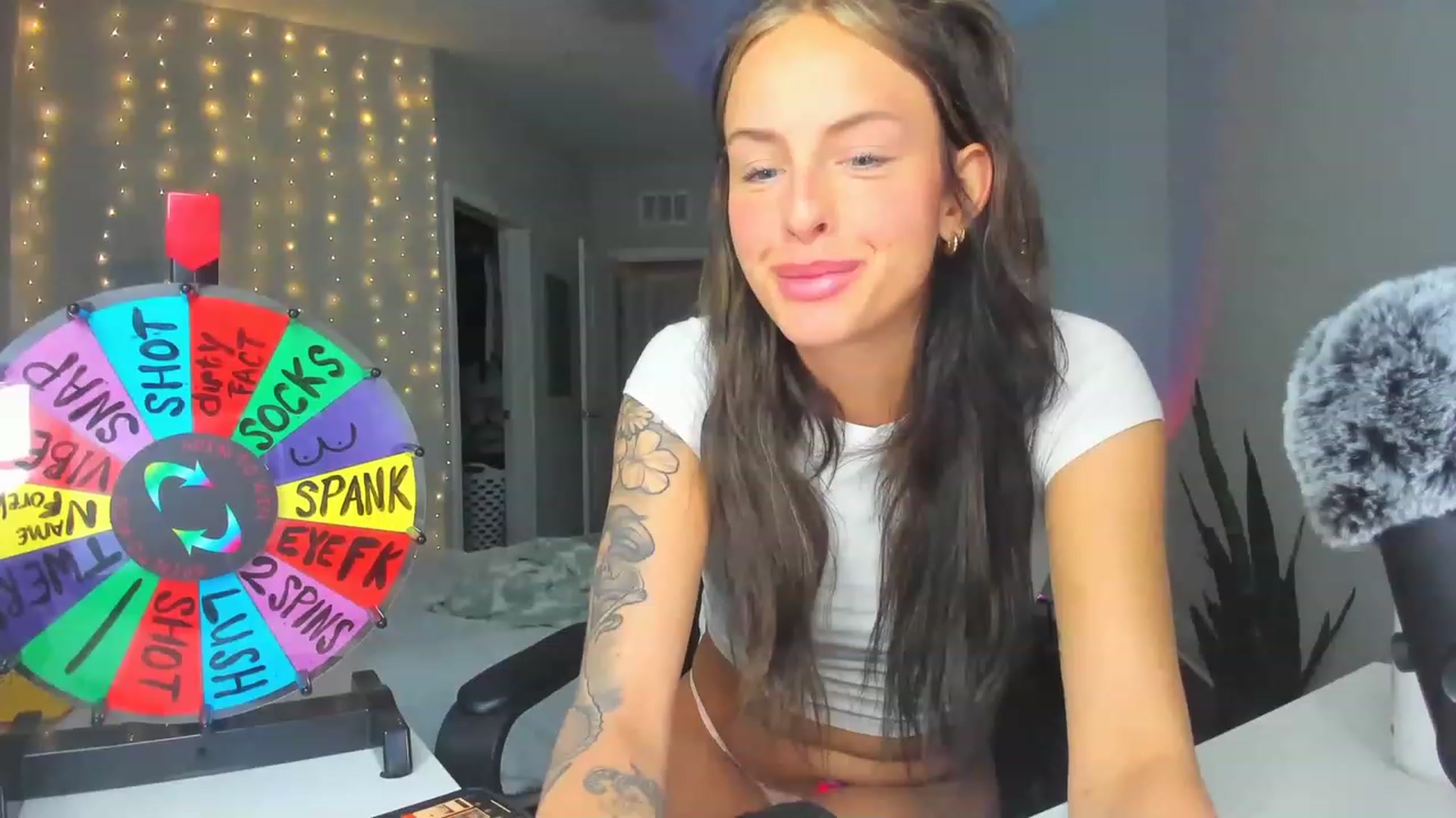 Gallery image thumbnail from Tati_Rae's myfreecams stream on, 03/14/2023, 04:12 image 1 of 20