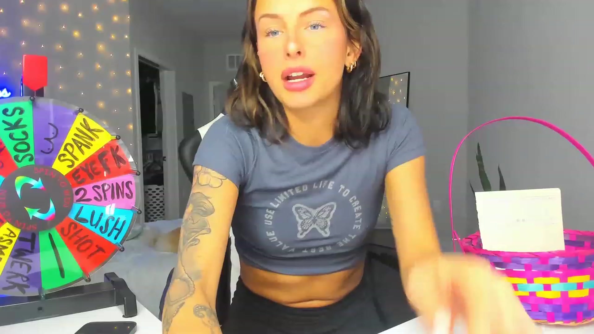 Gallery image thumbnail from Tati_Rae's myfreecams stream on, 03/15/2023, 17:43 image 17 of 20