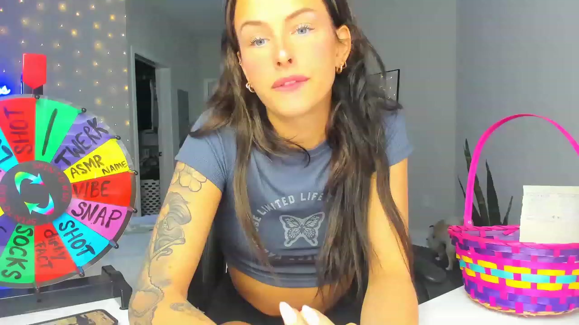 Gallery image thumbnail from Tati_Rae's myfreecams stream on, 03/15/2023, 17:43 image 9 of 20