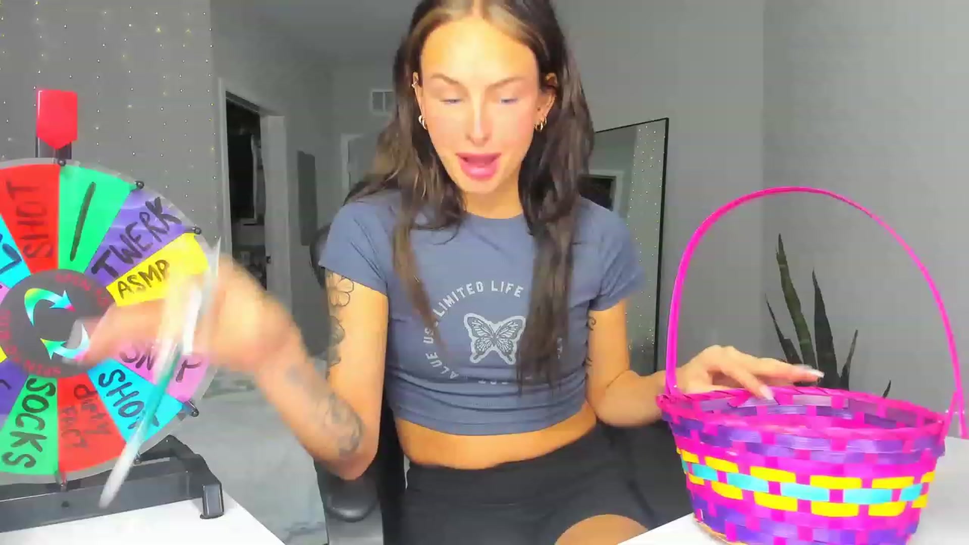 Gallery image thumbnail from Tati_Rae's myfreecams stream on, 03/15/2023, 17:43 image 2 of 20