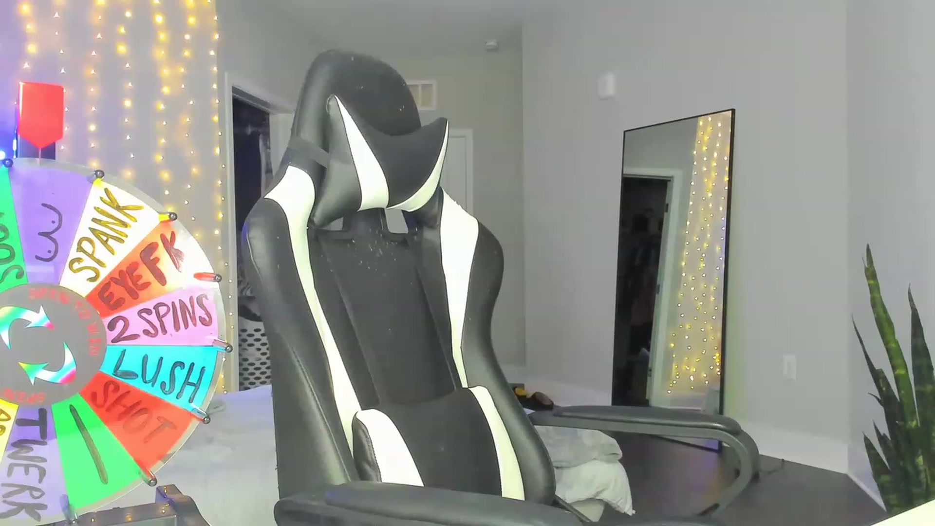 Gallery image thumbnail from Tati_Rae's myfreecams stream on, 03/16/2023, 03:33 image 3 of 20