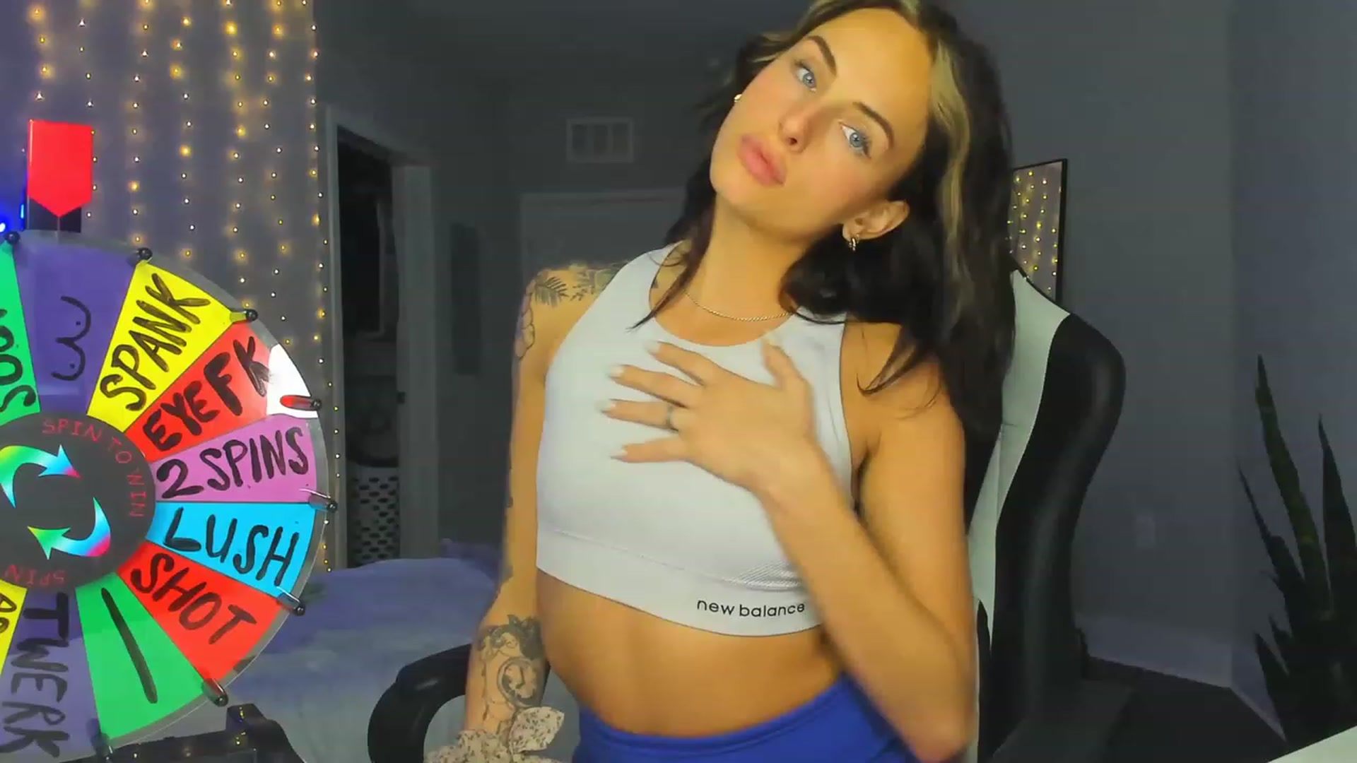 Gallery image thumbnail from Tati_Rae's myfreecams stream on, 03/16/2023, 03:33 image 4 of 20