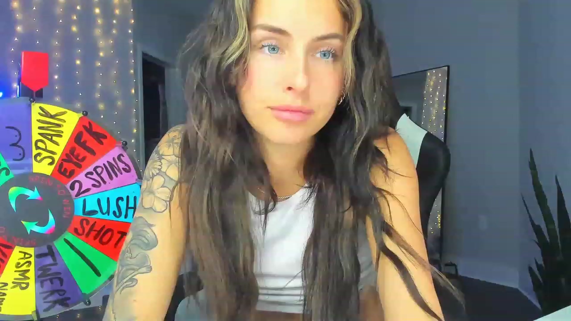 Gallery image thumbnail from Tati_Rae's myfreecams stream on, 03/16/2023, 03:33 image 10 of 20