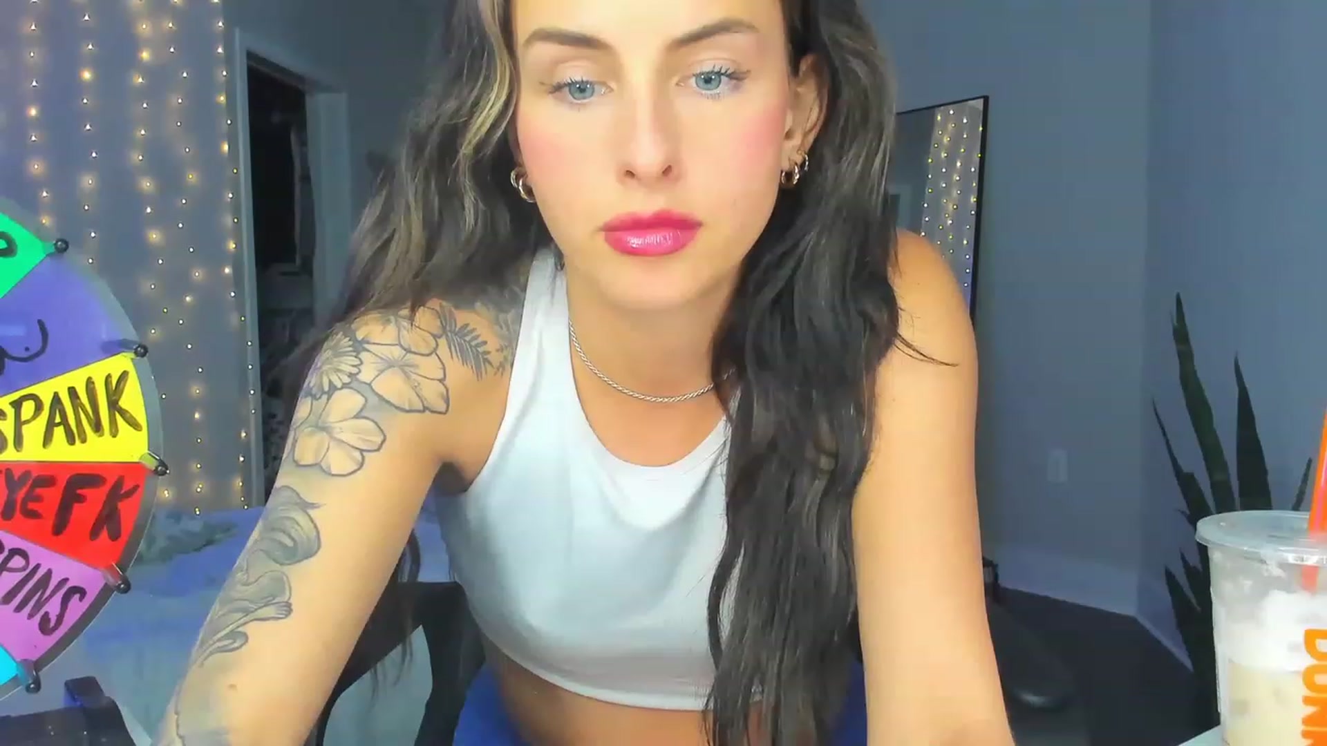 Gallery image thumbnail from Tati_Rae's myfreecams stream on, 03/16/2023, 04:32 image 2 of 20