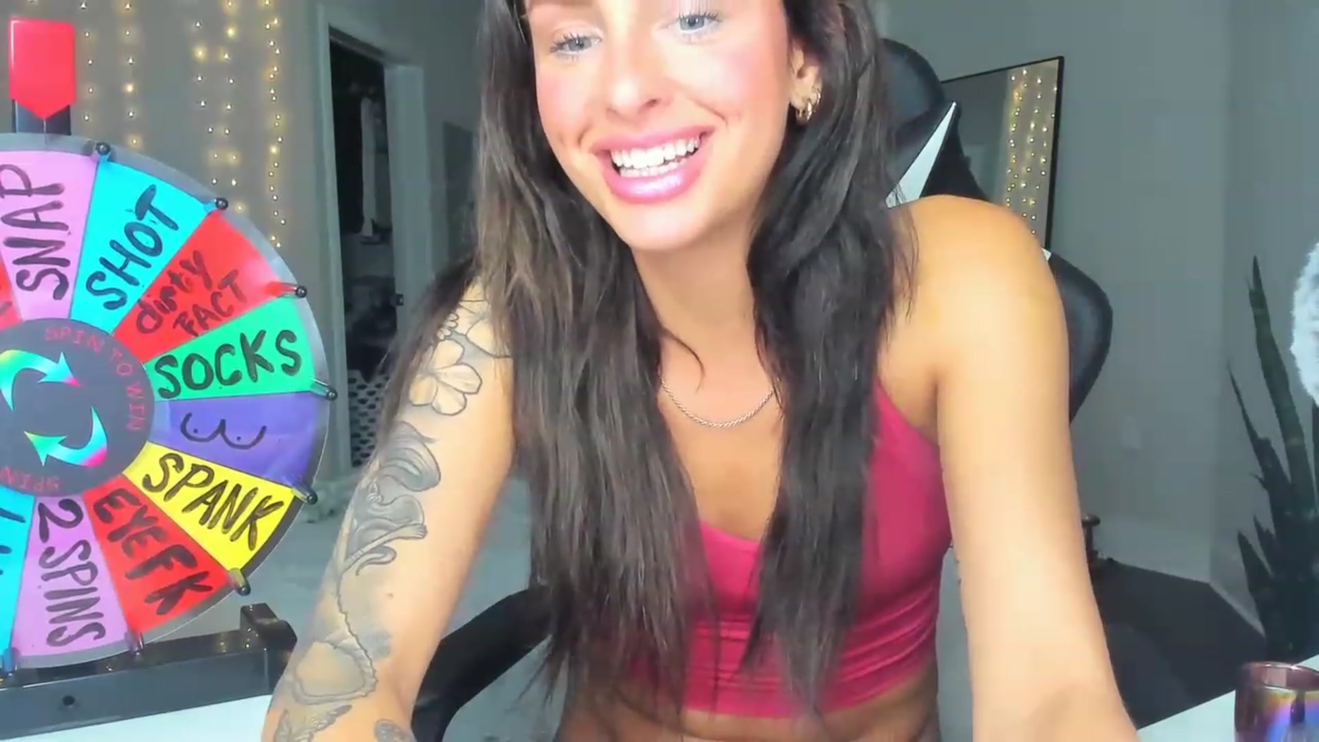 Gallery image thumbnail from Tati_Rae's myfreecams stream on, 03/19/2023, 01:52 image 8 of 20