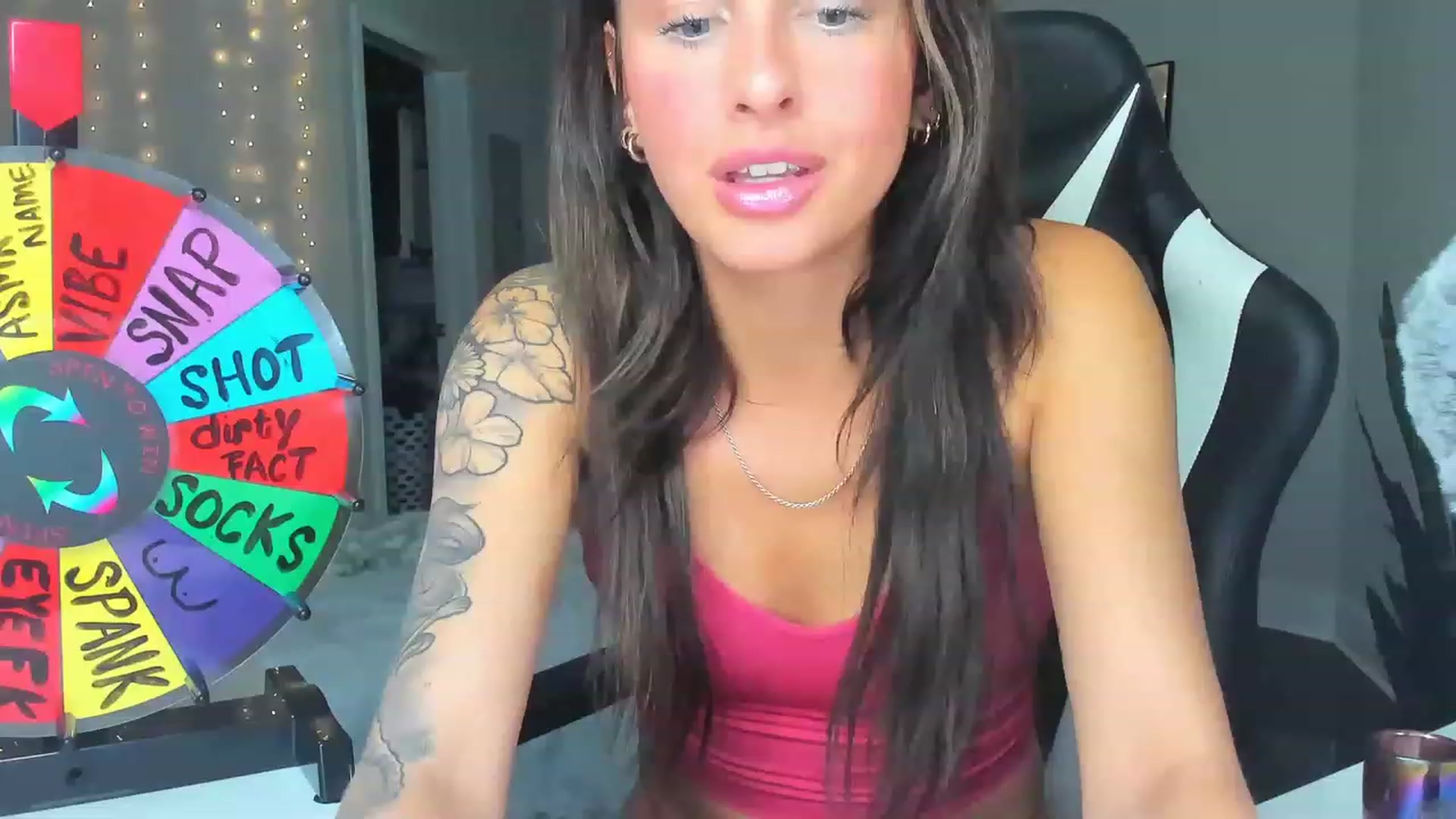 Gallery image thumbnail from Tati_Rae's myfreecams stream on, 03/19/2023, 01:52 image 7 of 20