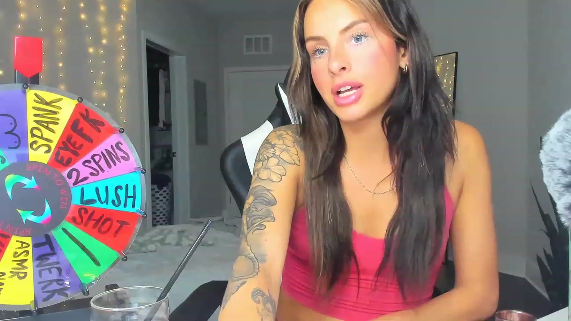 Gallery image thumbnail from Tati_Rae's myfreecams stream on, 03/19/2023, 01:52 image 4 of 20