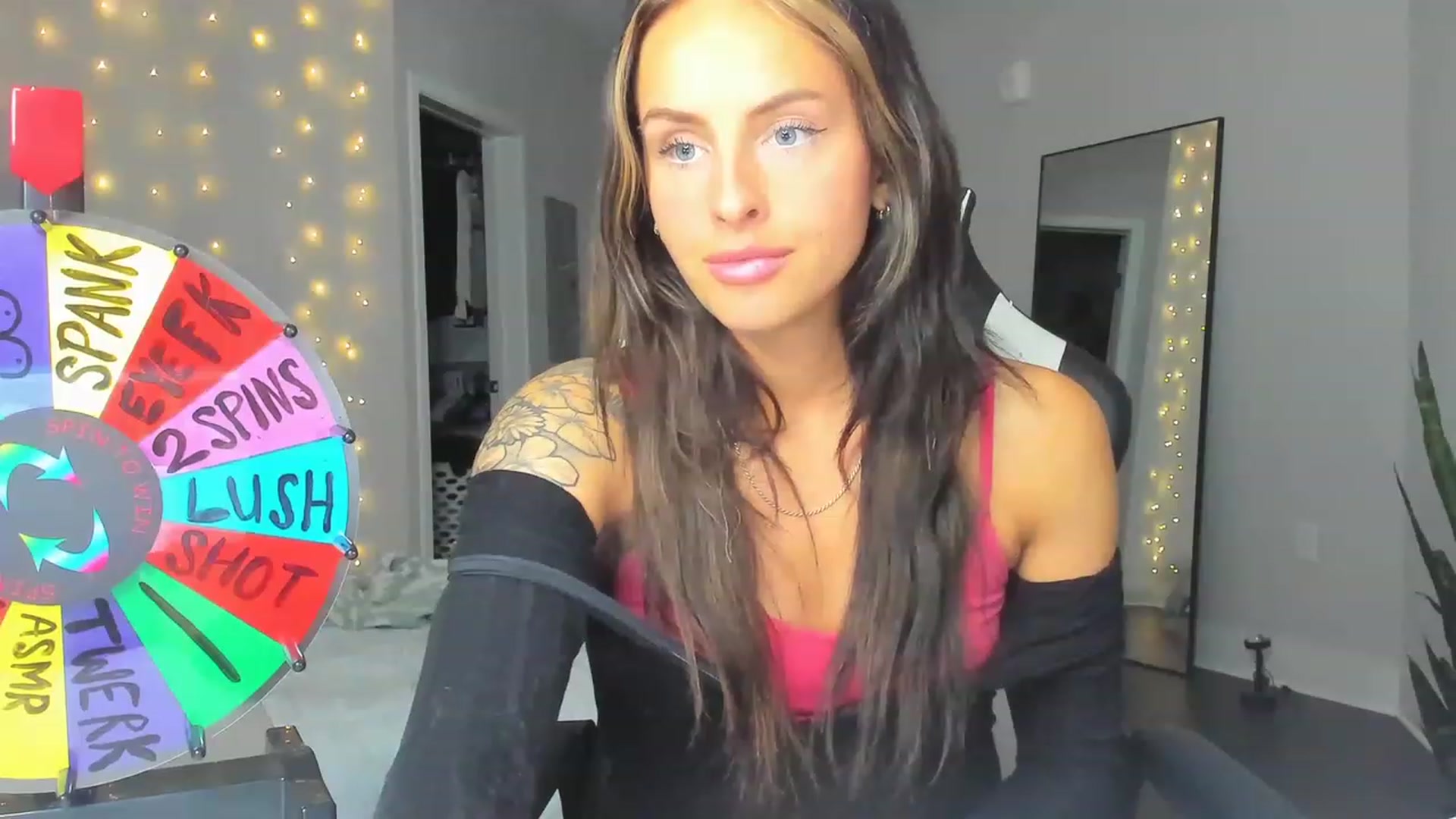 Gallery image thumbnail from Tati_Rae's myfreecams stream on, 03/19/2023, 07:53 image 5 of 20