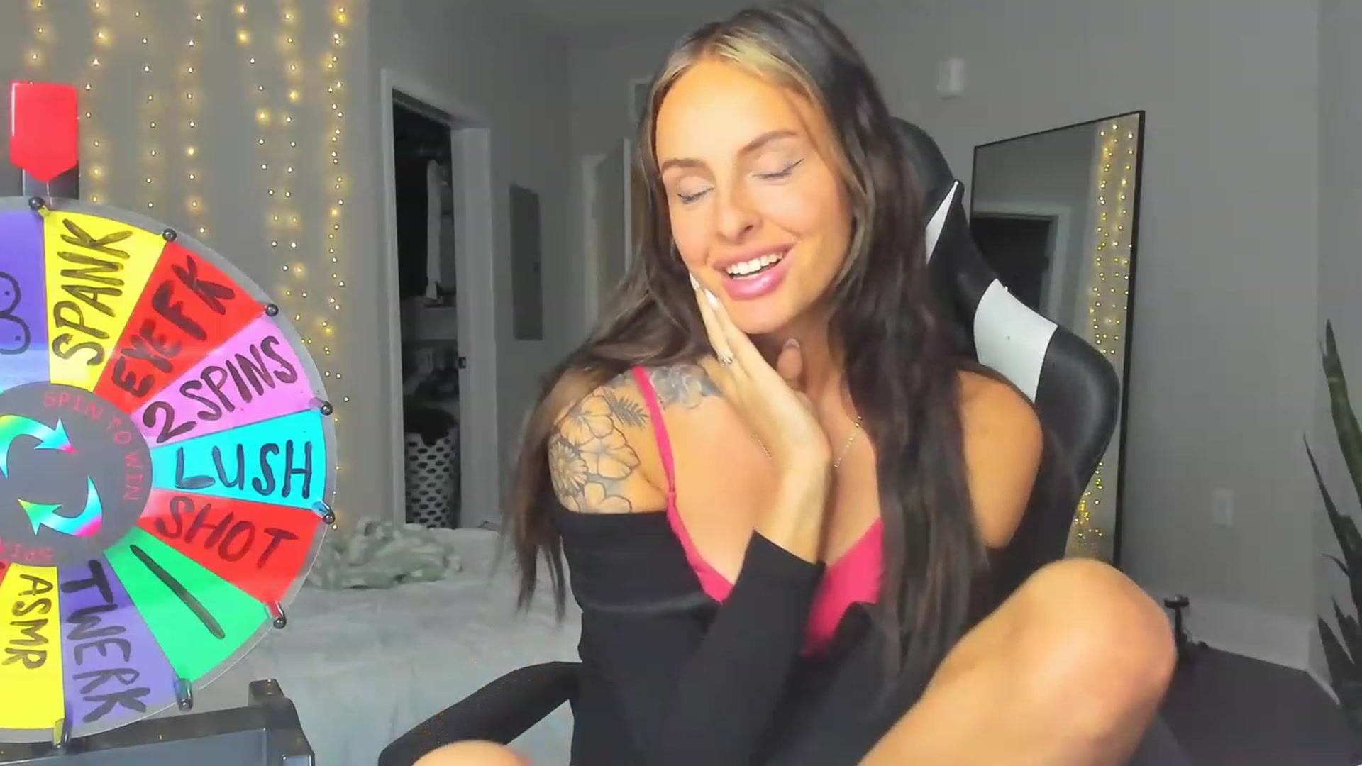 Gallery image thumbnail from Tati_Rae's myfreecams stream on, 03/19/2023, 07:53 image 17 of 20