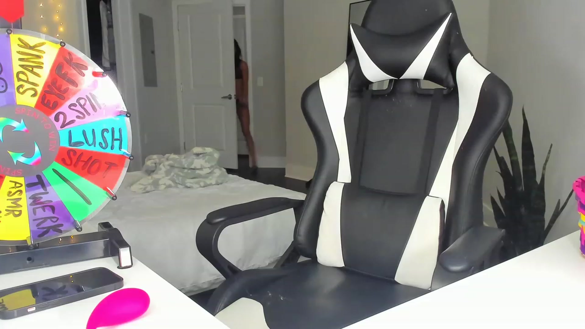 Gallery image thumbnail from Tati_Rae's myfreecams stream on, 03/21/2023, 20:38 image 12 of 20