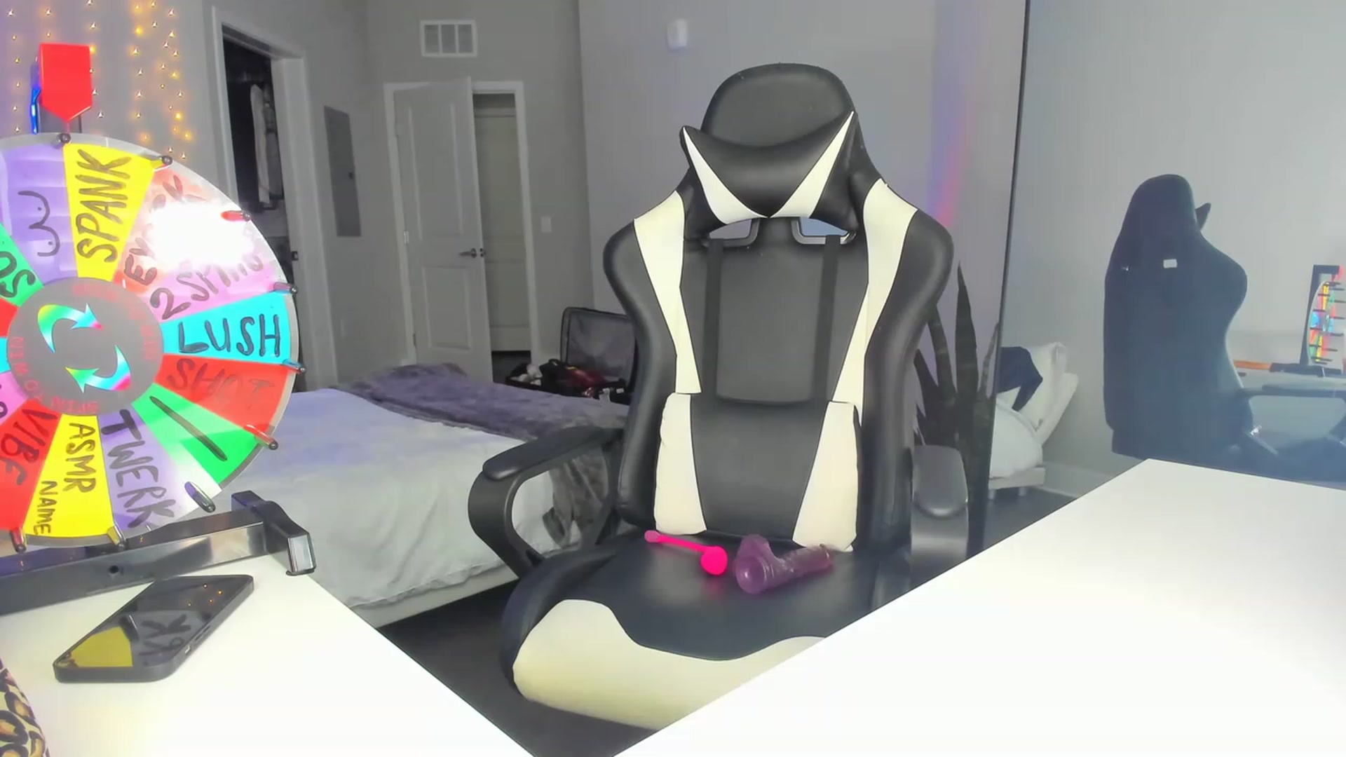 Gallery image thumbnail from Tati_Rae's myfreecams stream on, 03/22/2023, 19:09 image 12 of 20