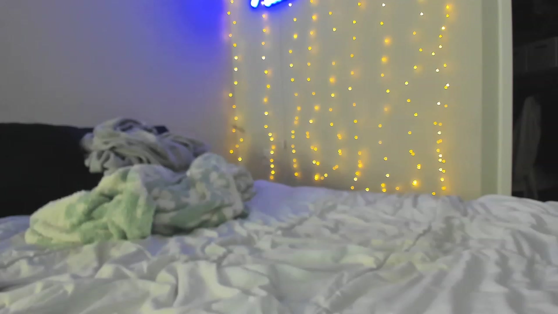 Gallery image thumbnail from Tati_Rae's myfreecams stream on, 04/01/2023, 20:51 image 15 of 20