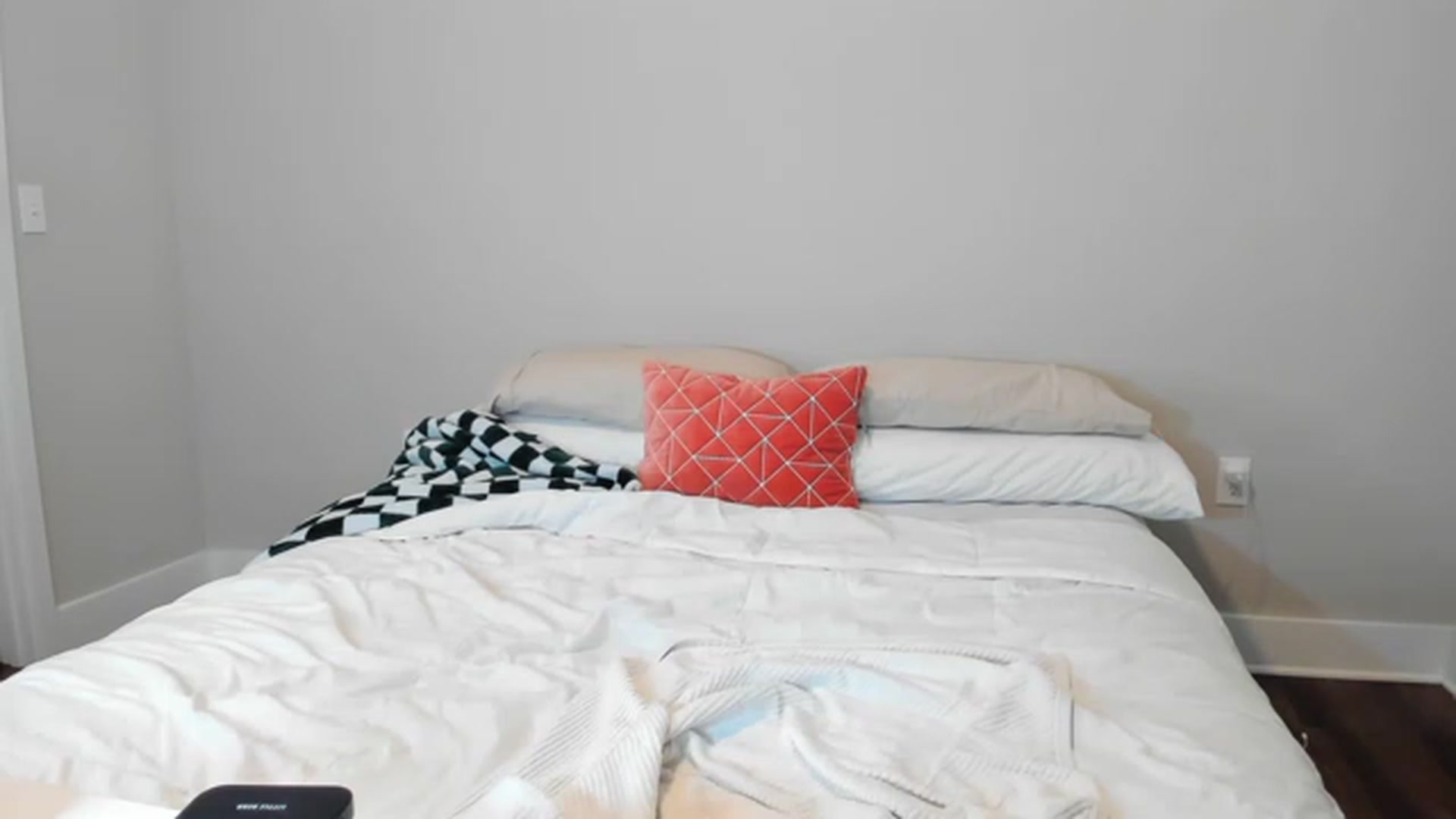 Gallery image thumbnail from Tati_Rae's myfreecams stream on, 04/23/2023, 03:11 image 10 of 20