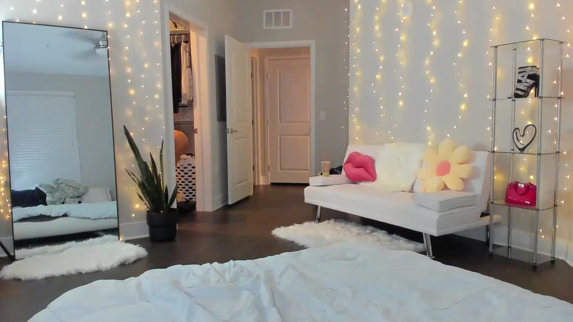 Gallery image thumbnail from Tati_Rae's myfreecams stream on, 05/02/2023, 02:23 image 12 of 20