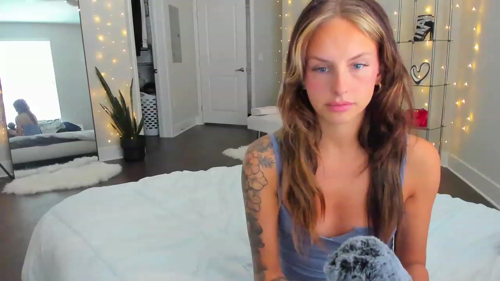 Gallery image thumbnail from Tati_Rae's myfreecams stream on, 05/05/2023, 19:58 image 1 of 20
