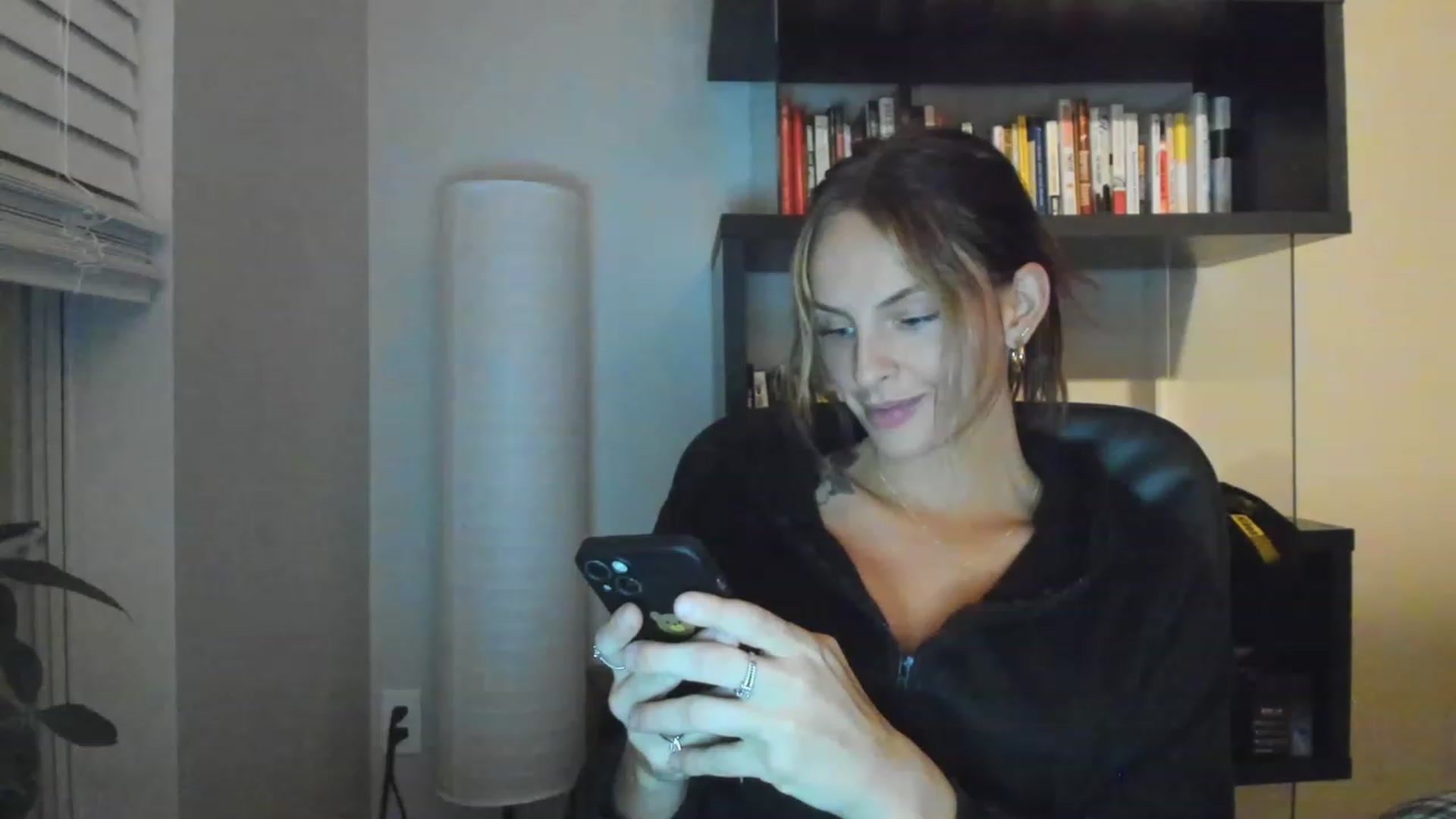 Gallery image thumbnail from Tati_Rae's myfreecams stream on, 05/25/2023, 04:08 image 2 of 20