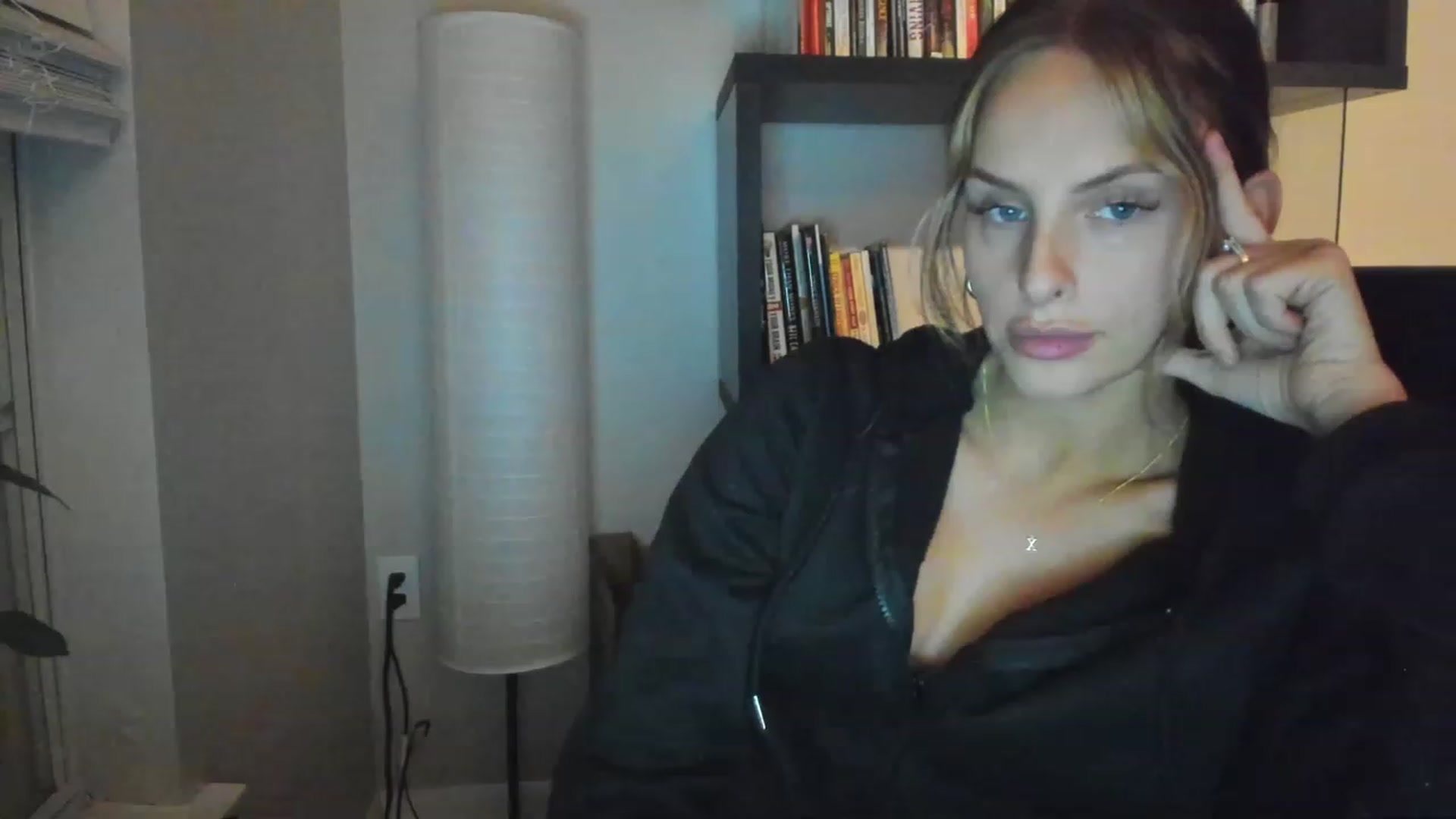 Gallery image thumbnail from Tati_Rae's myfreecams stream on, 05/25/2023, 06:41 image 13 of 20