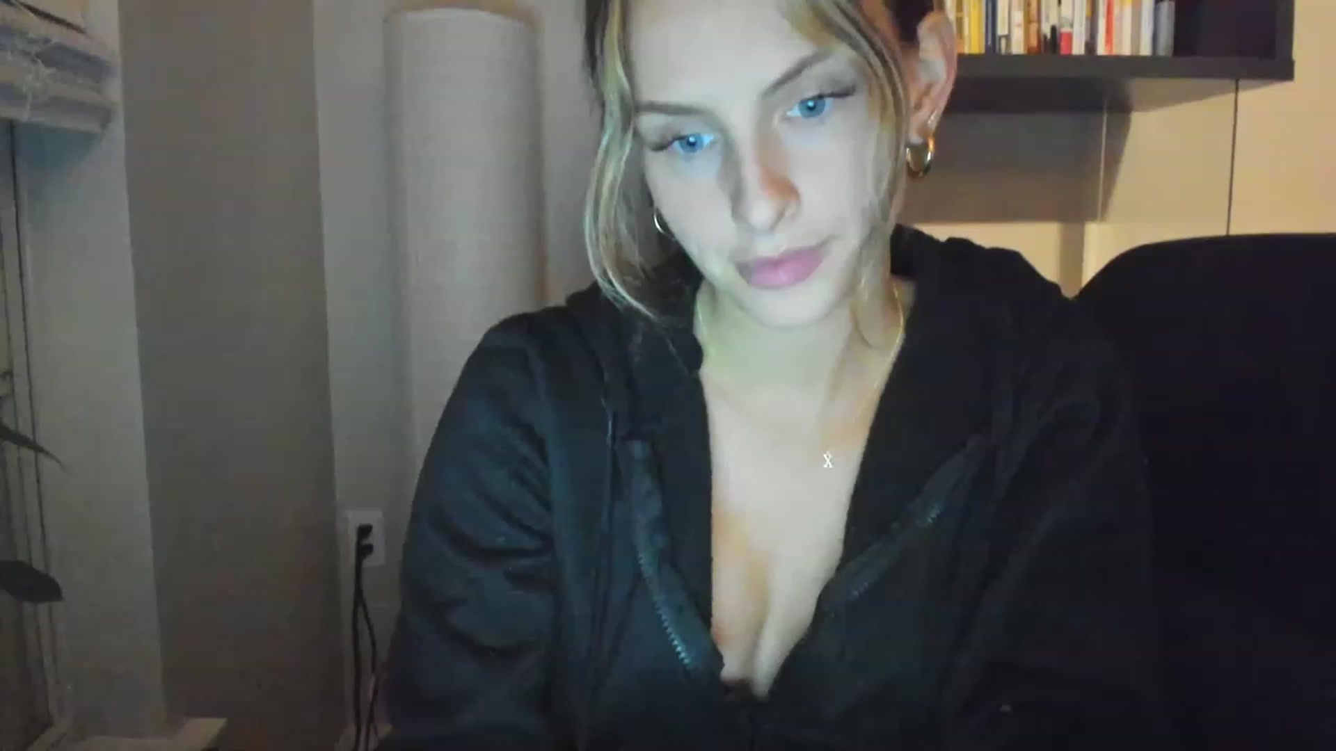 Gallery image thumbnail from Tati_Rae's myfreecams stream on, 05/25/2023, 06:41 image 20 of 20