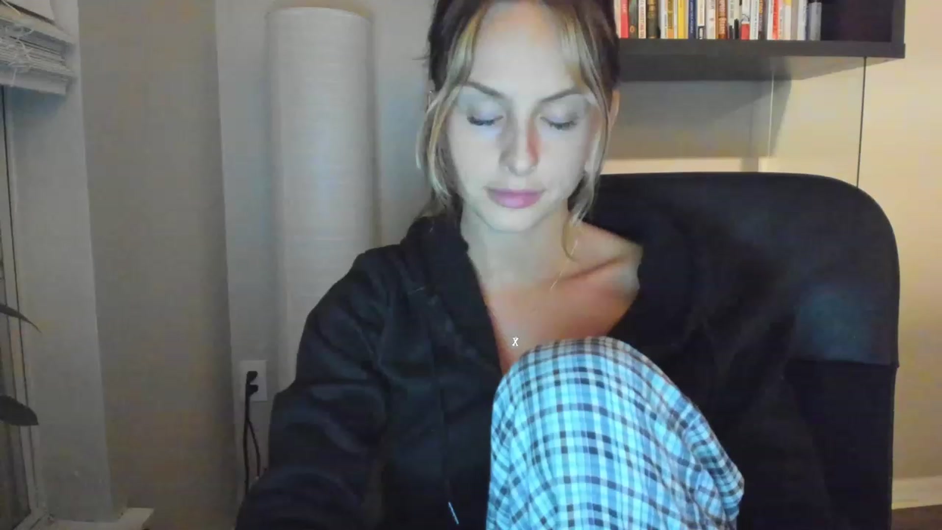 Gallery image thumbnail from Tati_Rae's myfreecams stream on, 05/25/2023, 06:41 image 2 of 20