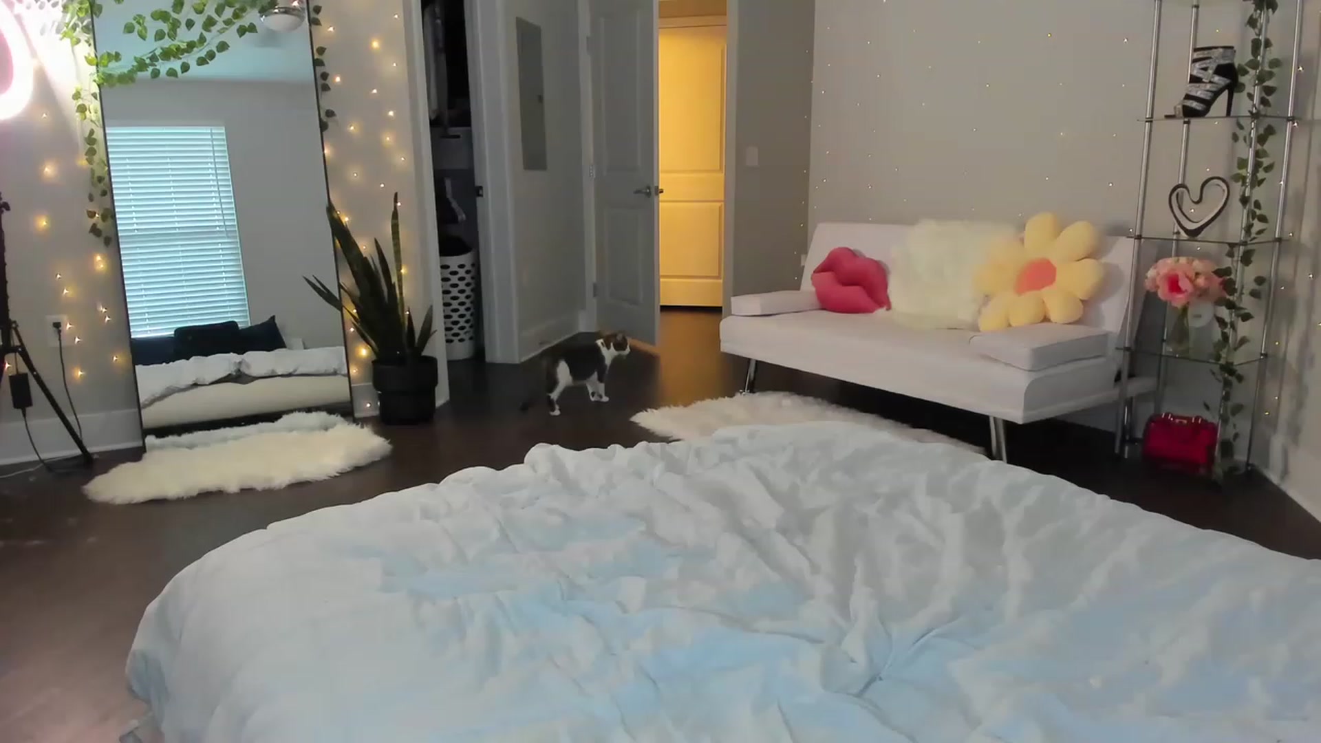 Gallery image thumbnail from Tati_Rae's myfreecams stream on, 06/03/2023, 21:56 image 10 of 20