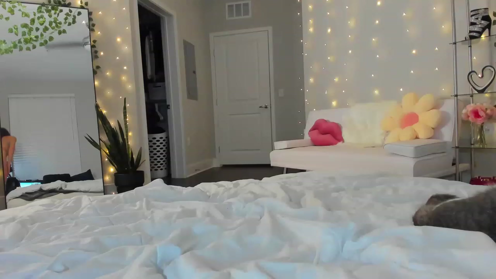 Gallery image thumbnail from Tati_Rae's myfreecams stream on, 06/04/2023, 04:06 image 13 of 20