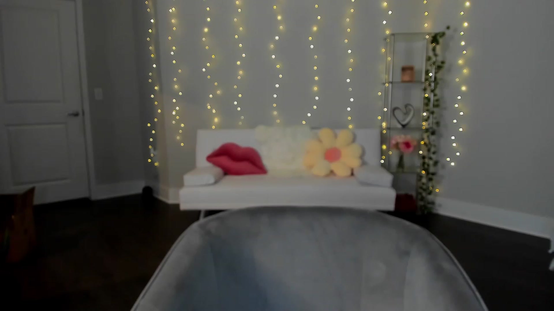 Gallery image thumbnail from Tati_Rae's myfreecams stream on, 06/16/2023, 03:52 image 20 of 20
