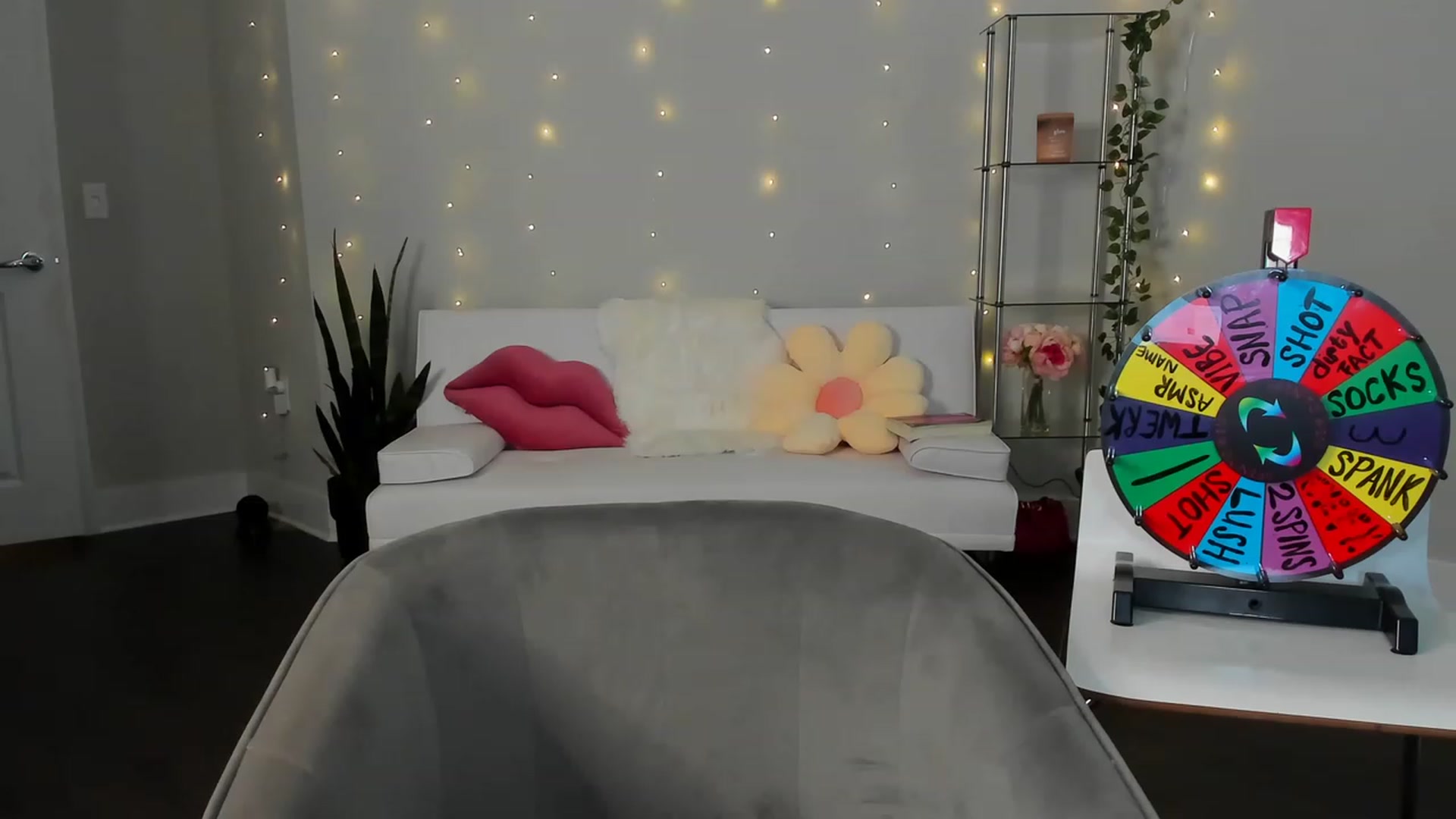 Gallery image thumbnail from Tati_Rae's myfreecams stream on, 06/29/2023, 19:15 image 19 of 20