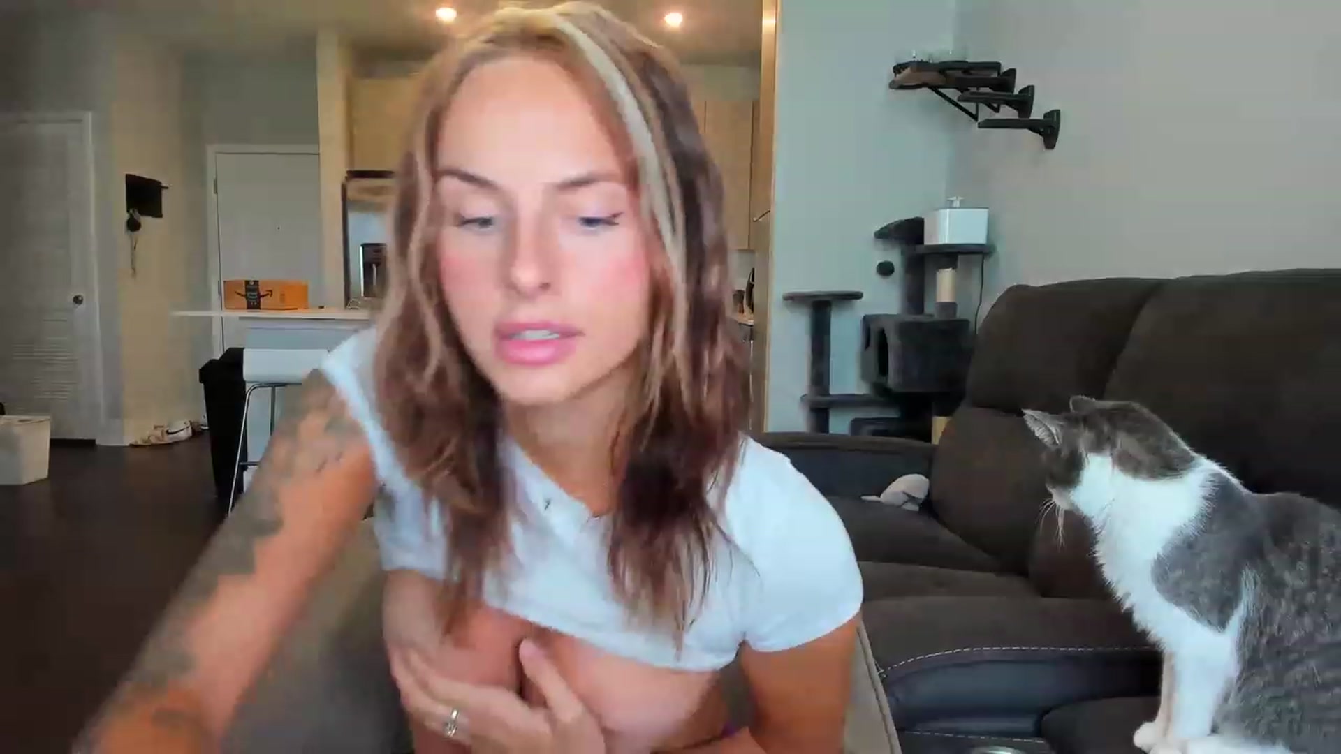 Gallery image thumbnail from Tati_Rae's myfreecams stream on, 07/24/2023, 18:41 image 8 of 20