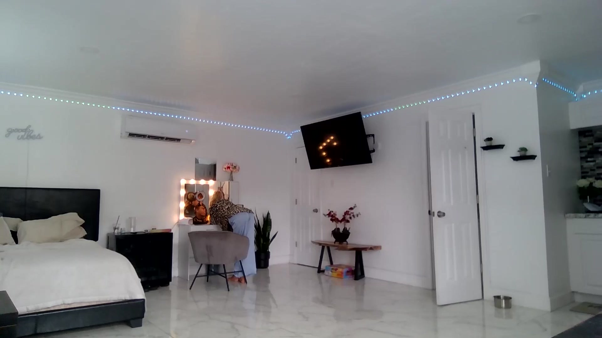 Gallery image thumbnail from Tati_Rae's myfreecams stream on, 08/05/2024, 19:44 image 7 of 20